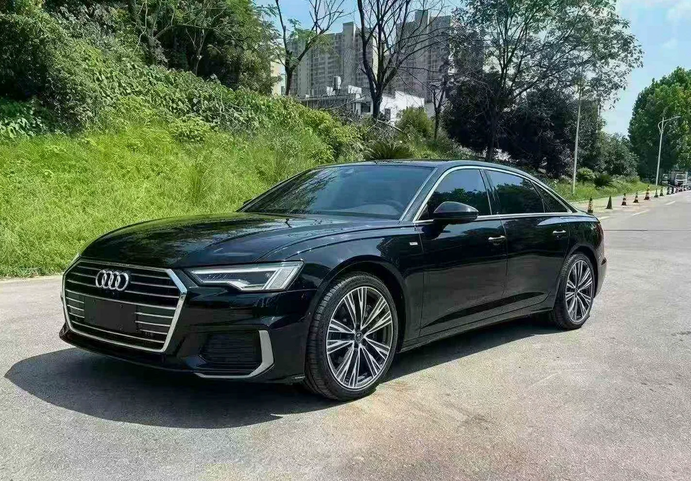奥迪A6L 正面外观二