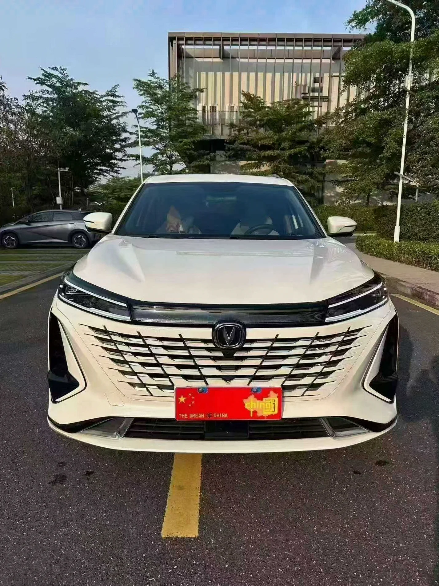 长安汽车CS75 正面外观二