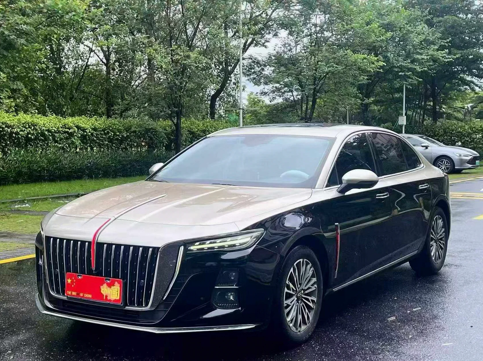 红旗H5 正面外观三