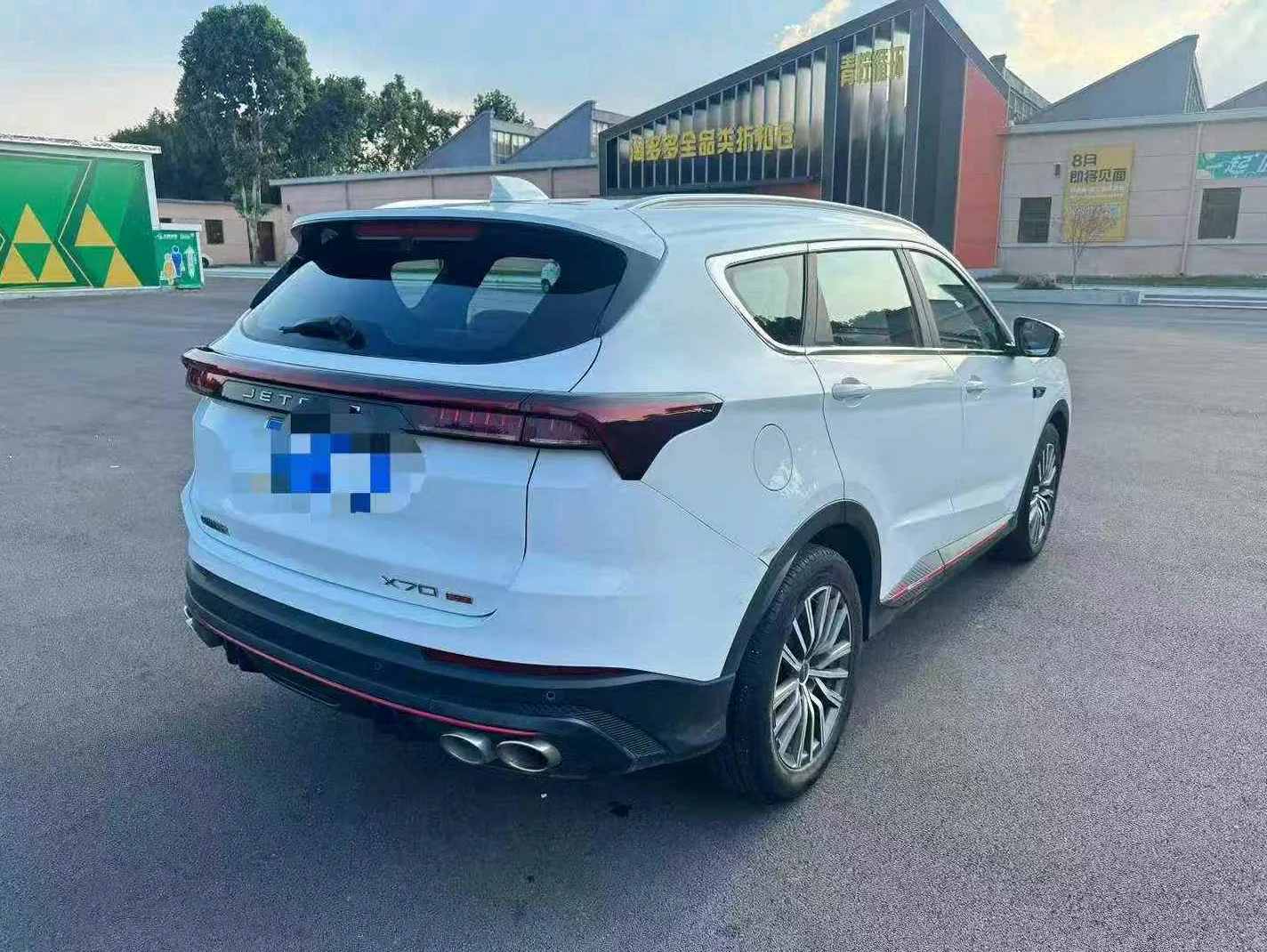 奇瑞X70 驾驶室