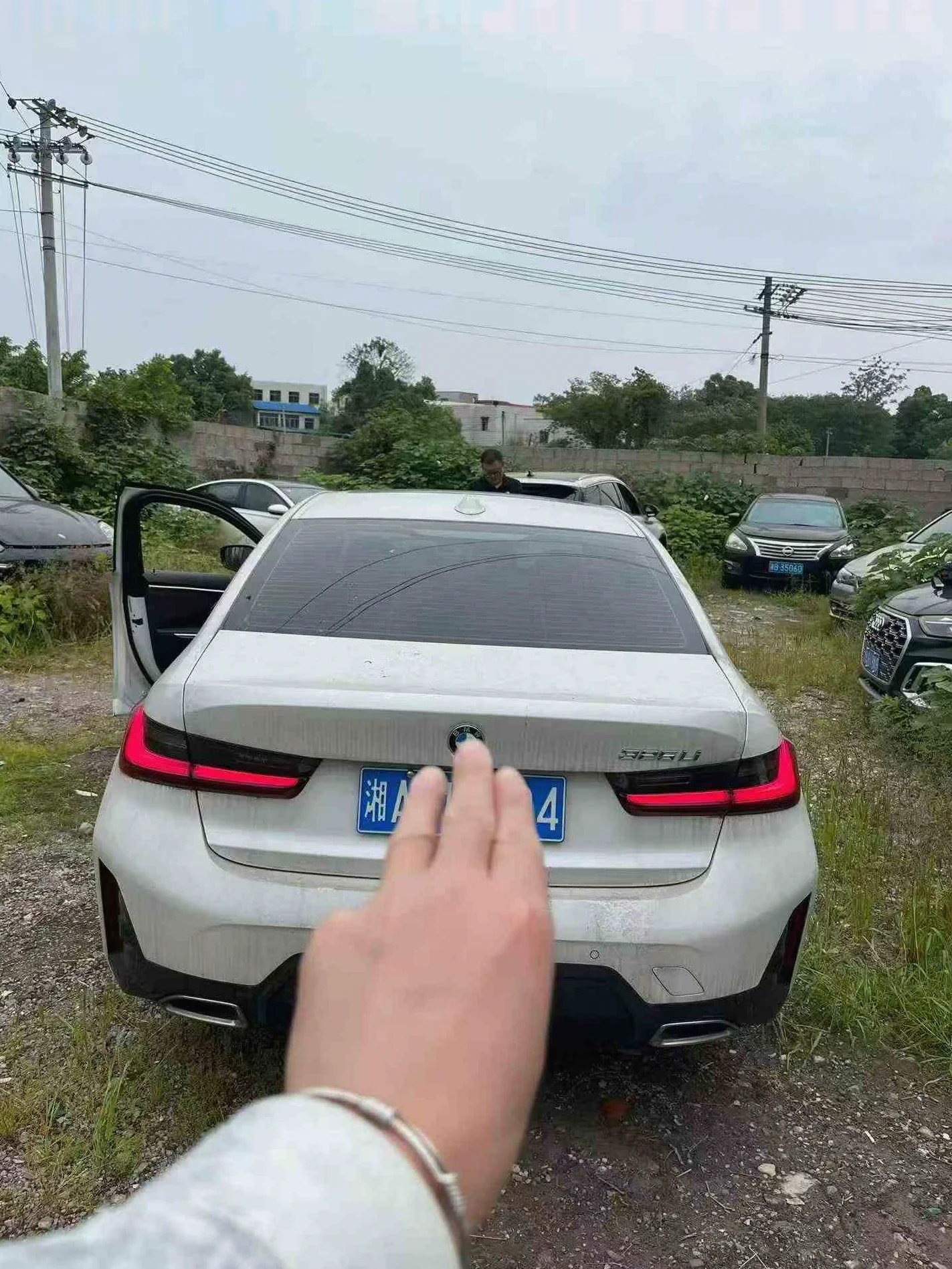 宝马3系 后面外观三