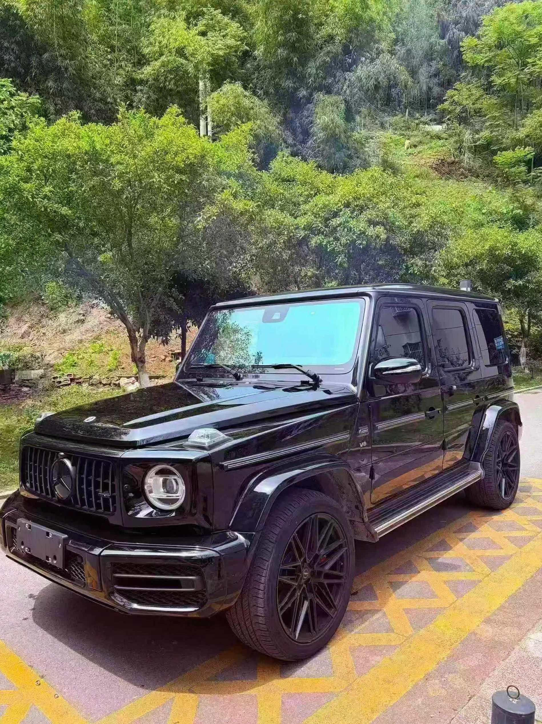 25年奔驰G500 4.0T三把锁