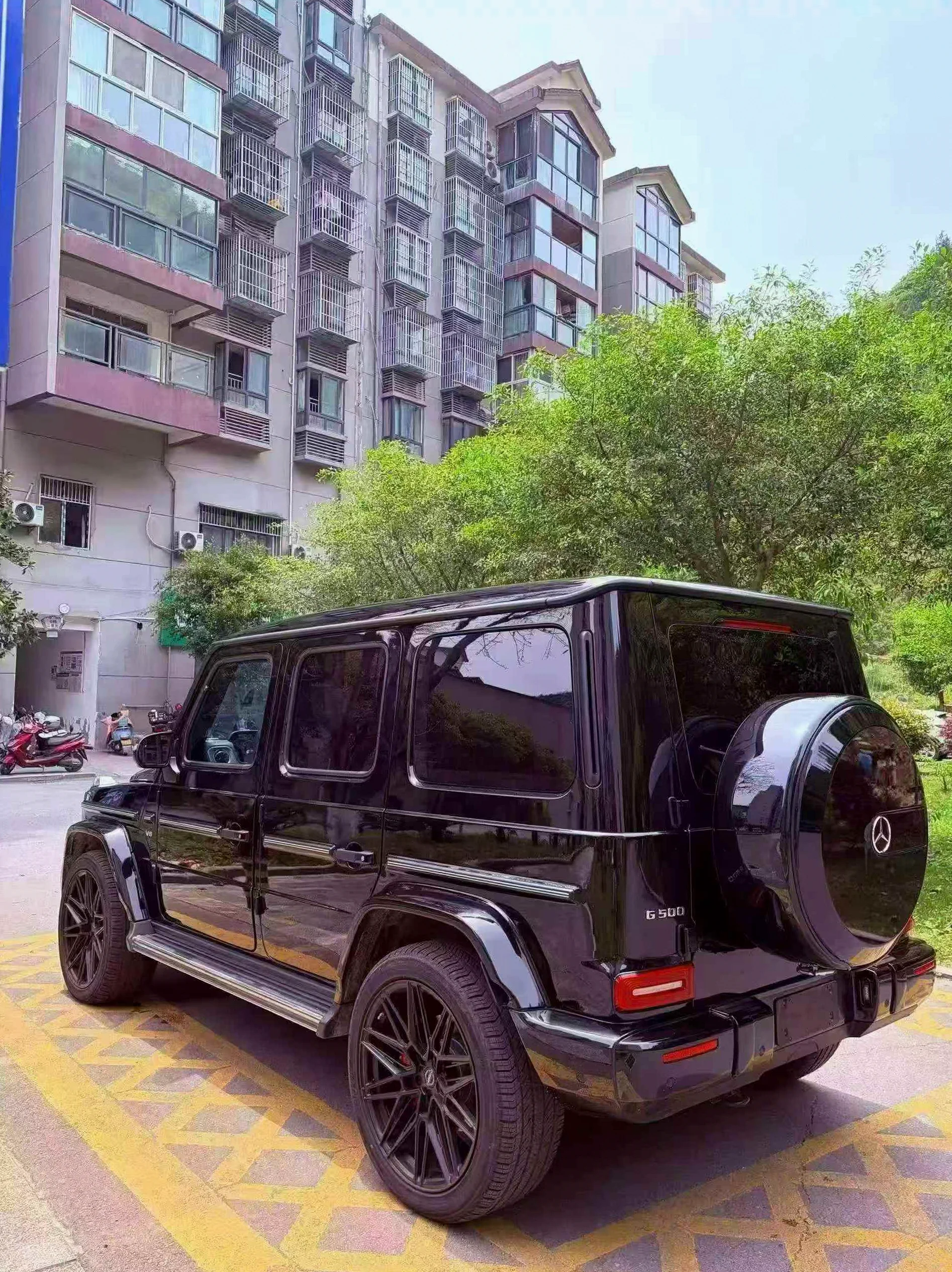 奔驰G 后面外观三