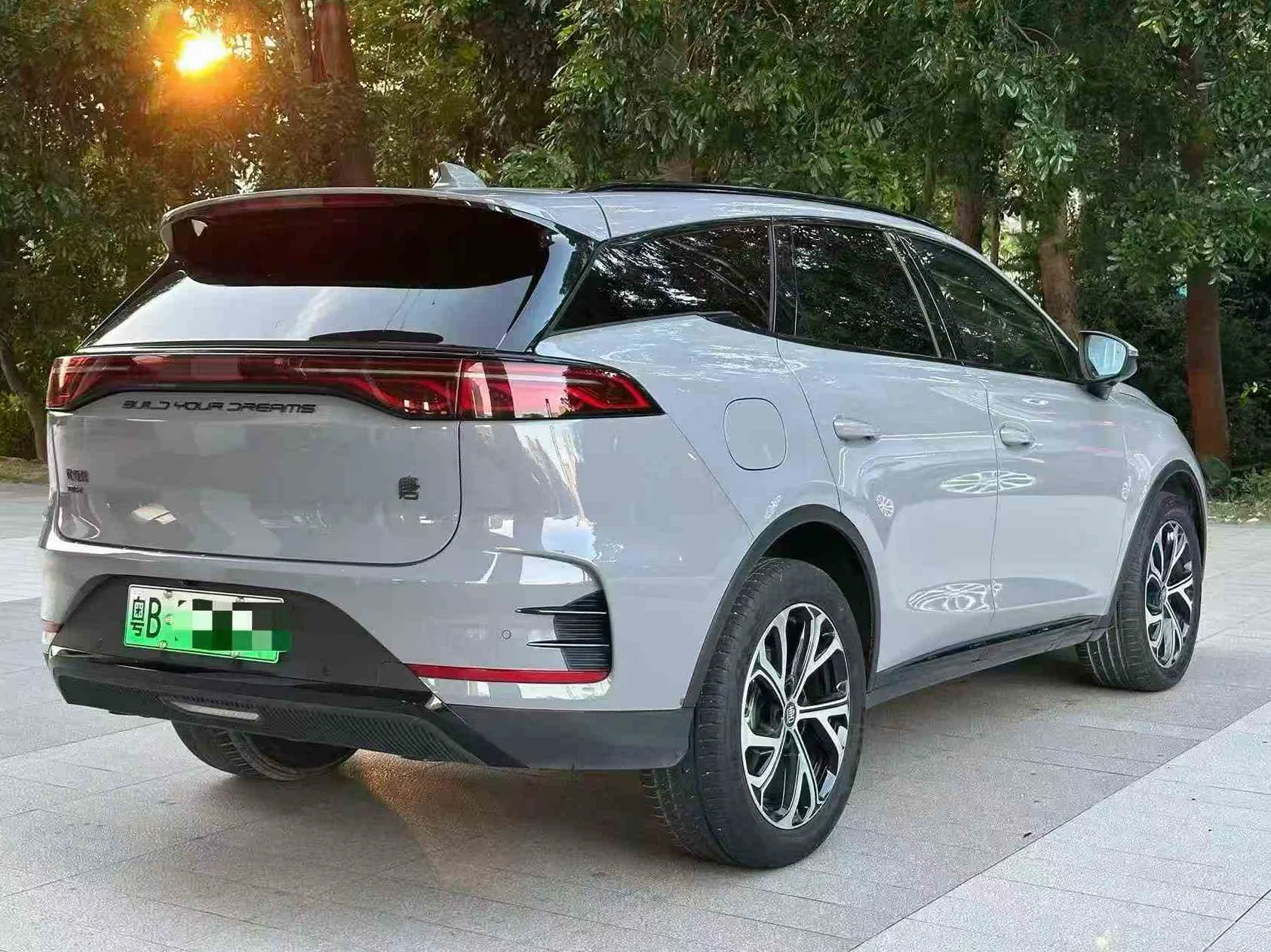 比亚迪唐 驾驶室