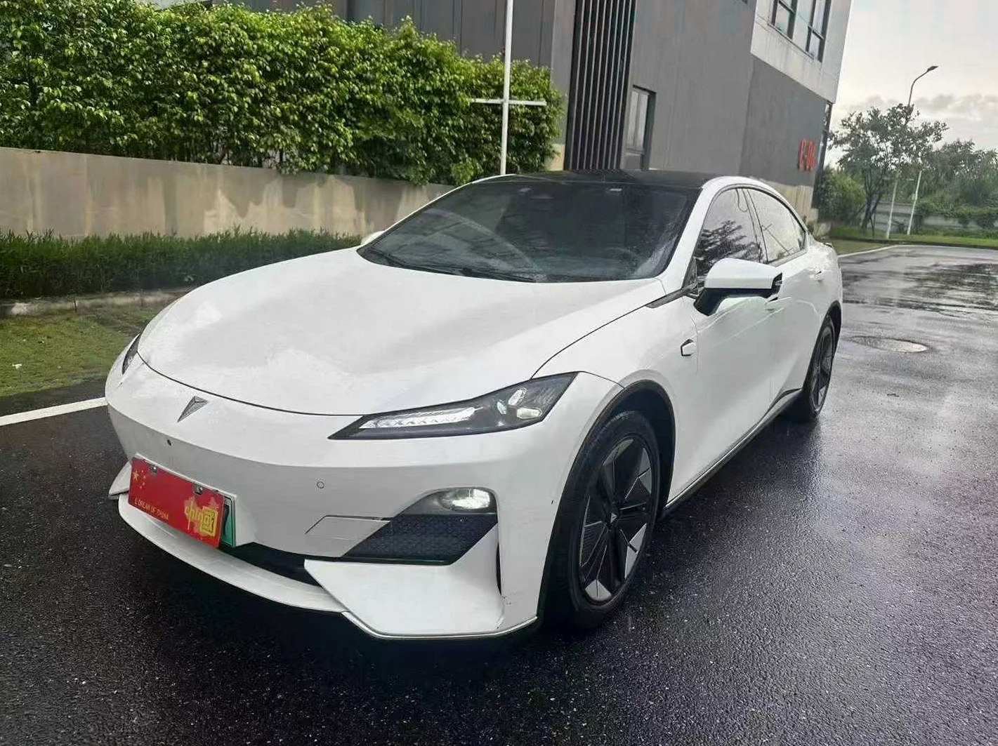 长安汽车SL03 正面外观二