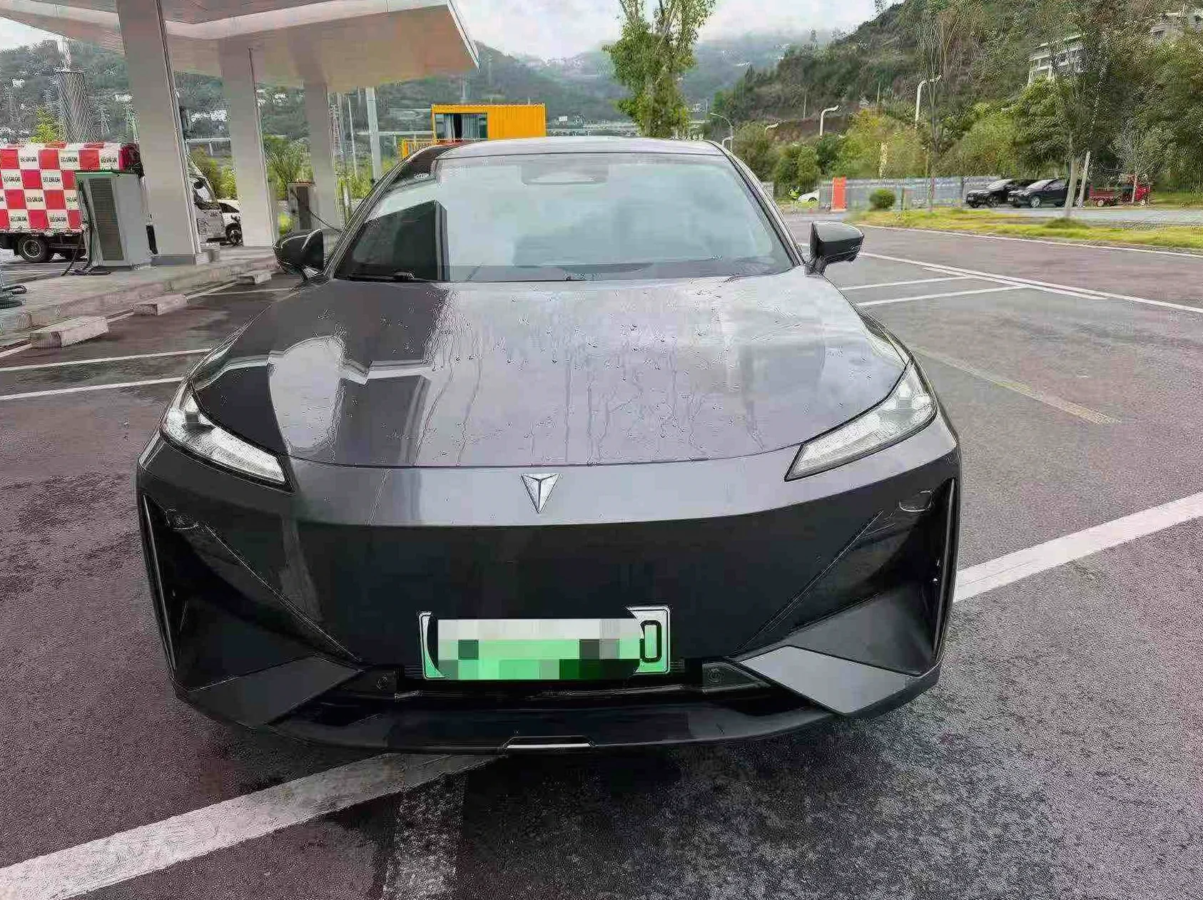 长安汽车深蓝 正面外观二