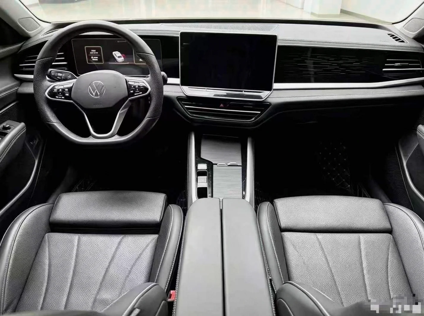 大众帕萨特 内饰后排