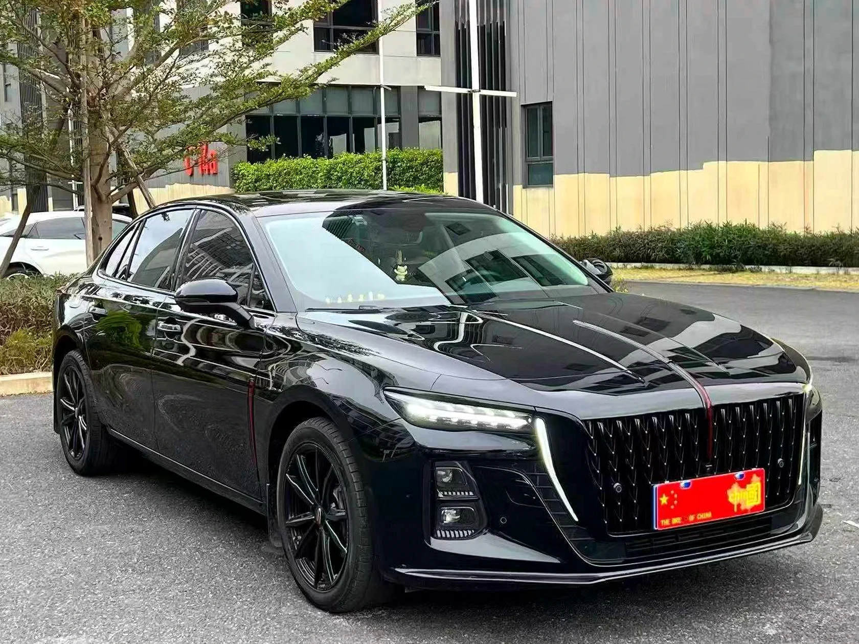 准25年红旗H5 1.5T自动全景天窗
