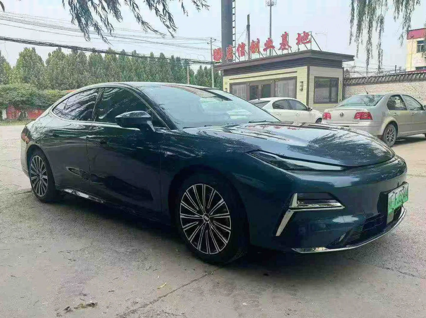 吉利星耀 正面外观三