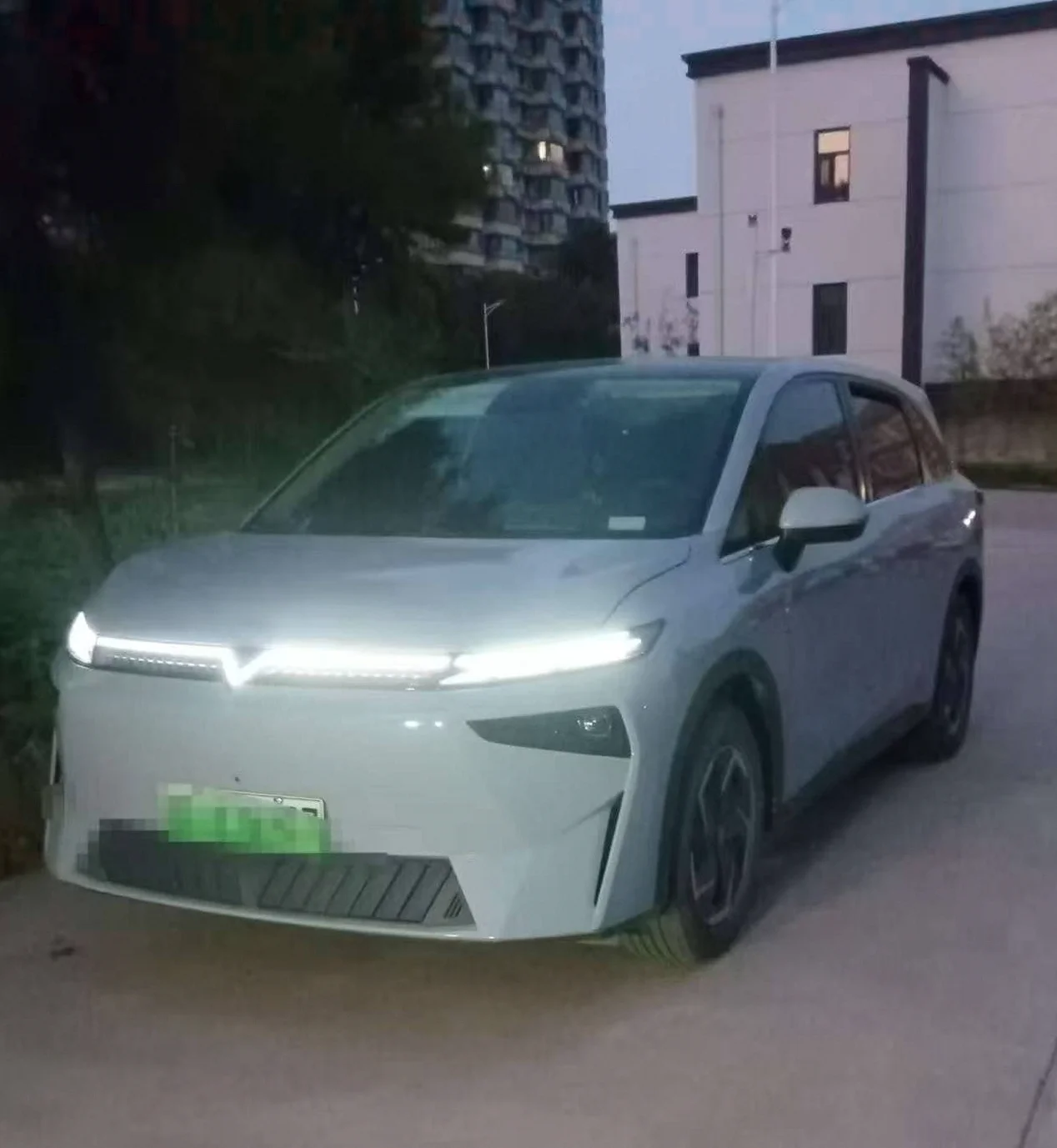 启辰VX6 正面外观三