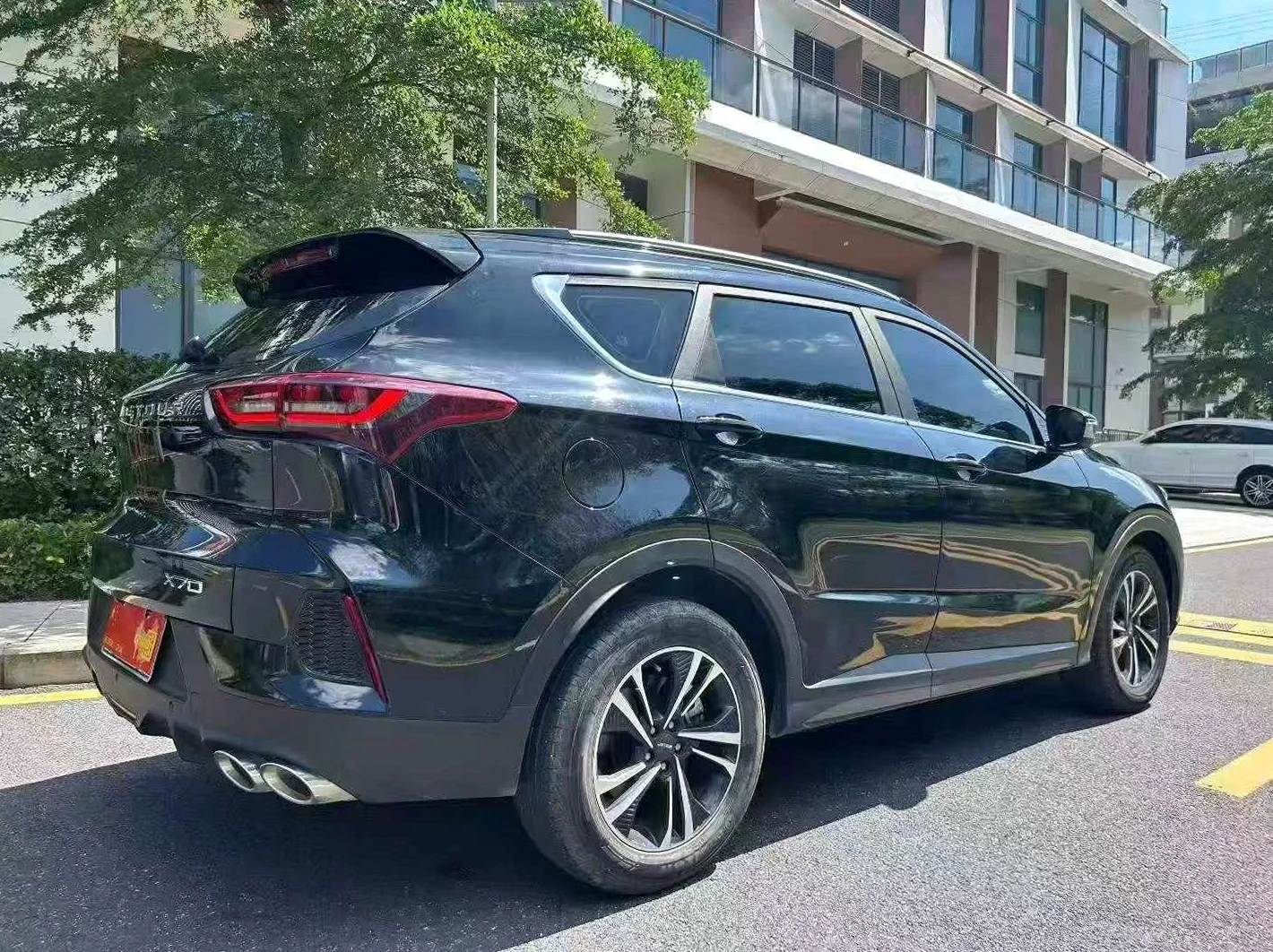 奇瑞X70 驾驶室