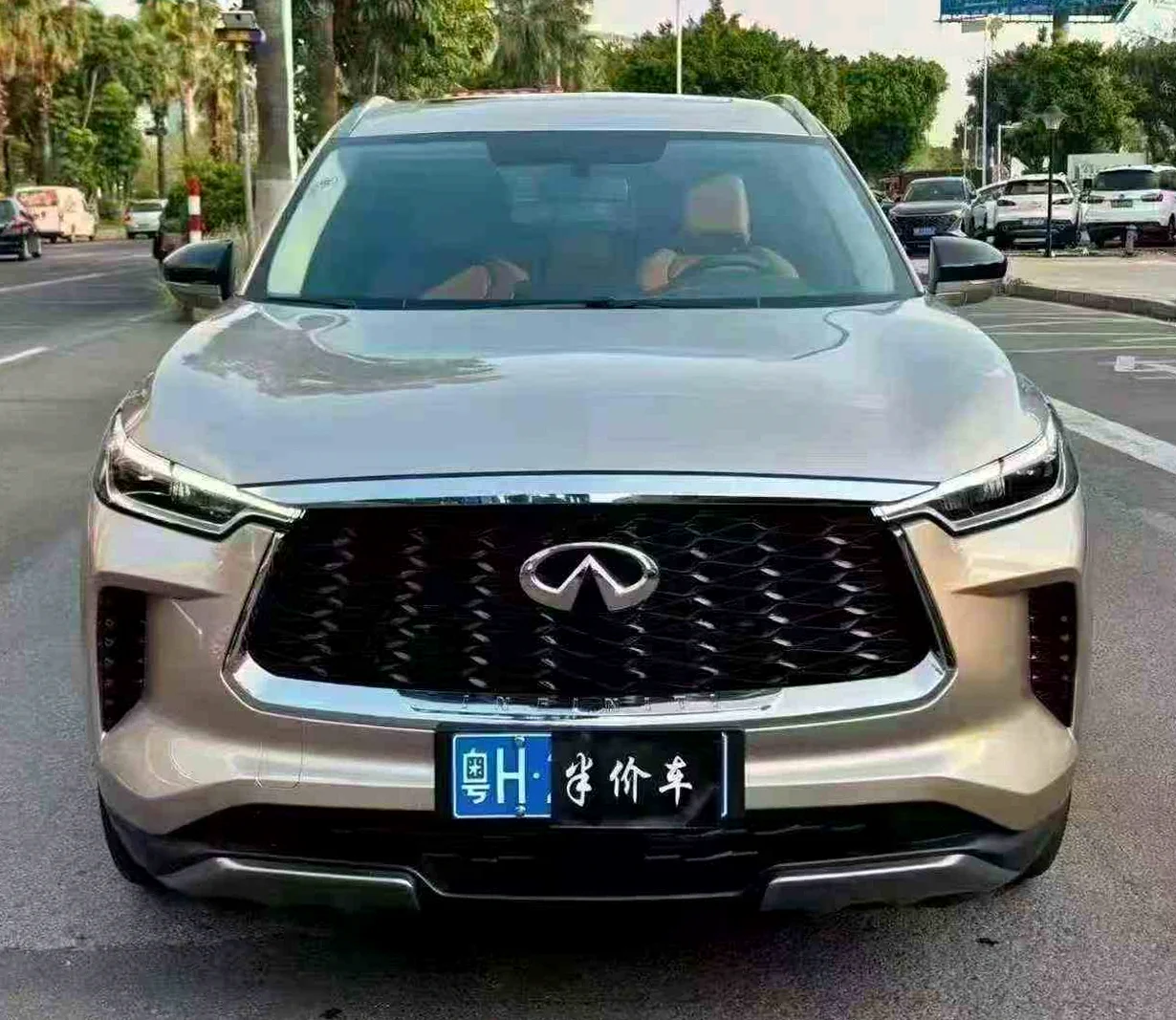 英菲尼迪QX60 正面外观二