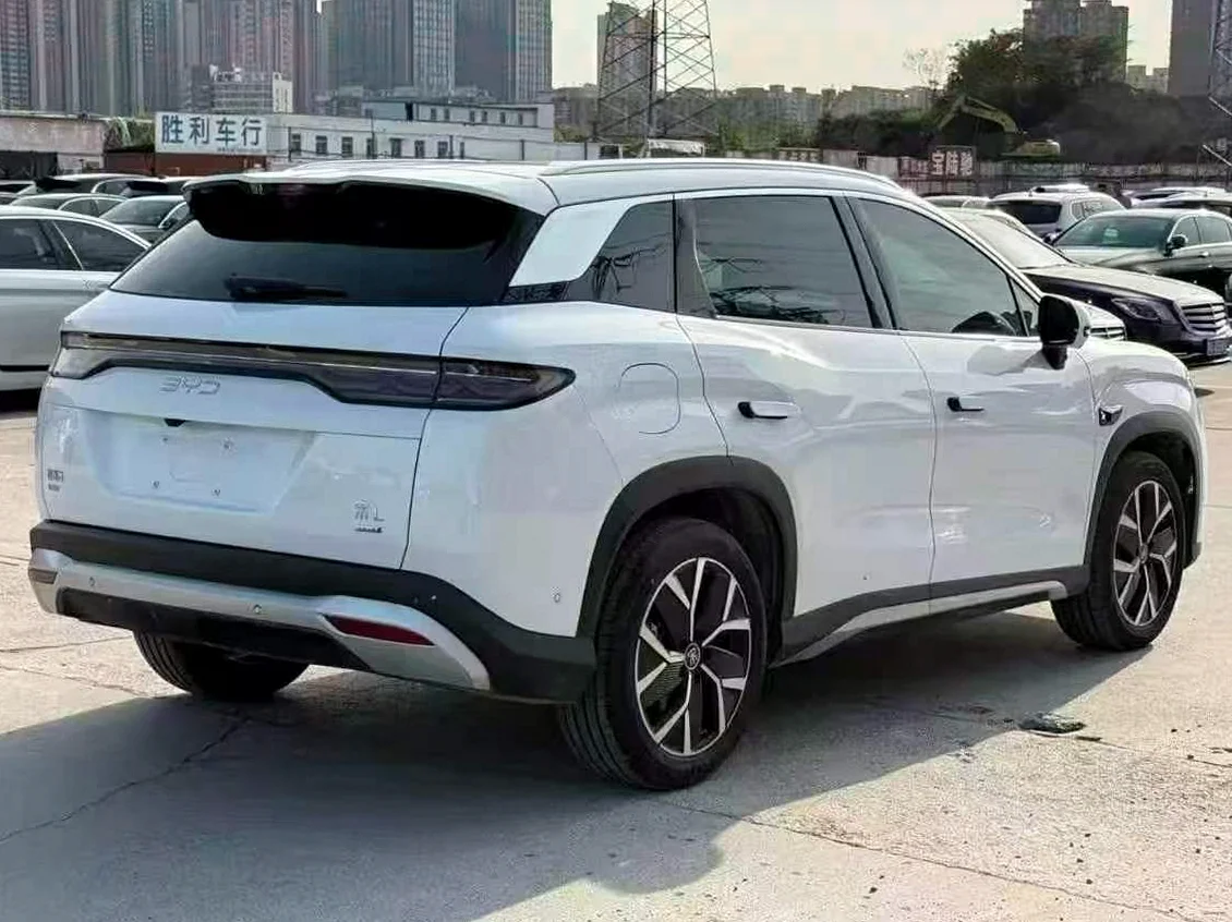 比亚迪宋 后面外观二