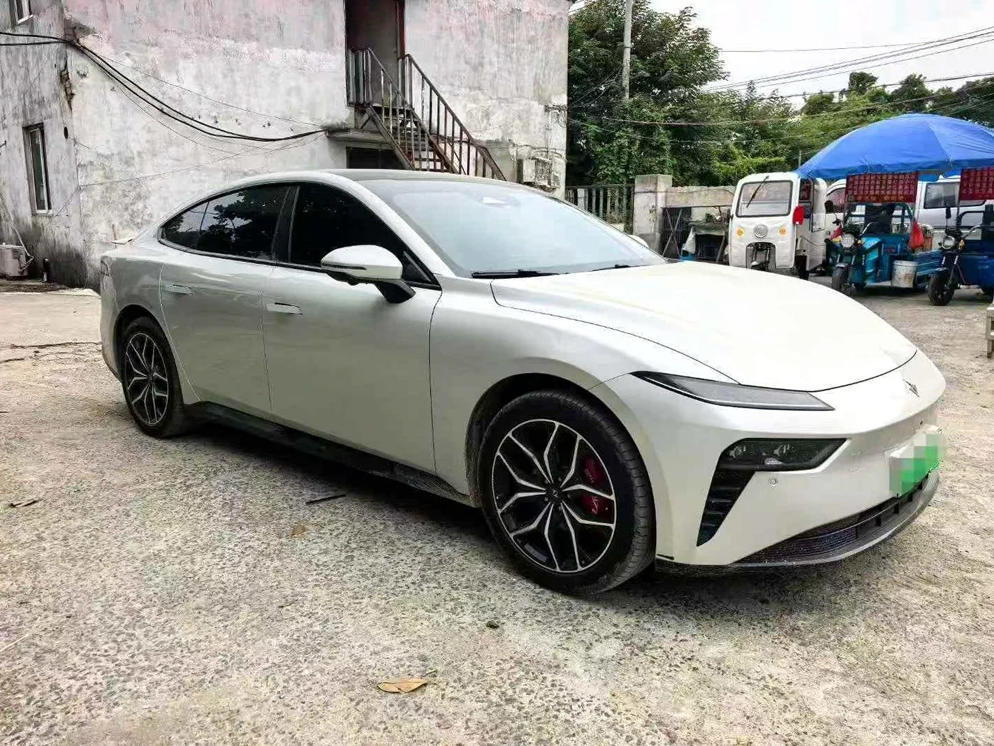 东风奕派 正面外观三
