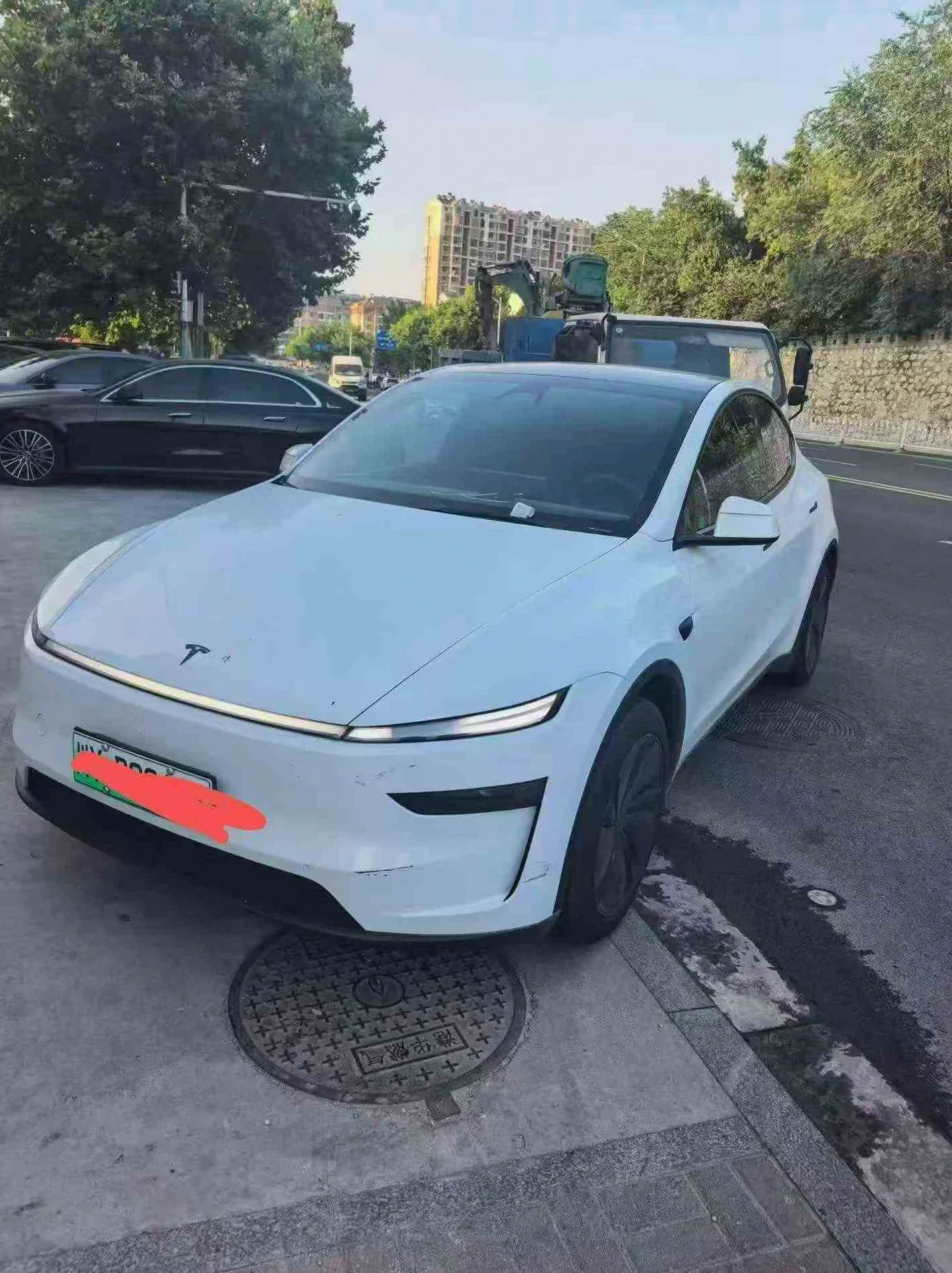 特斯拉MODEL 正面外观二