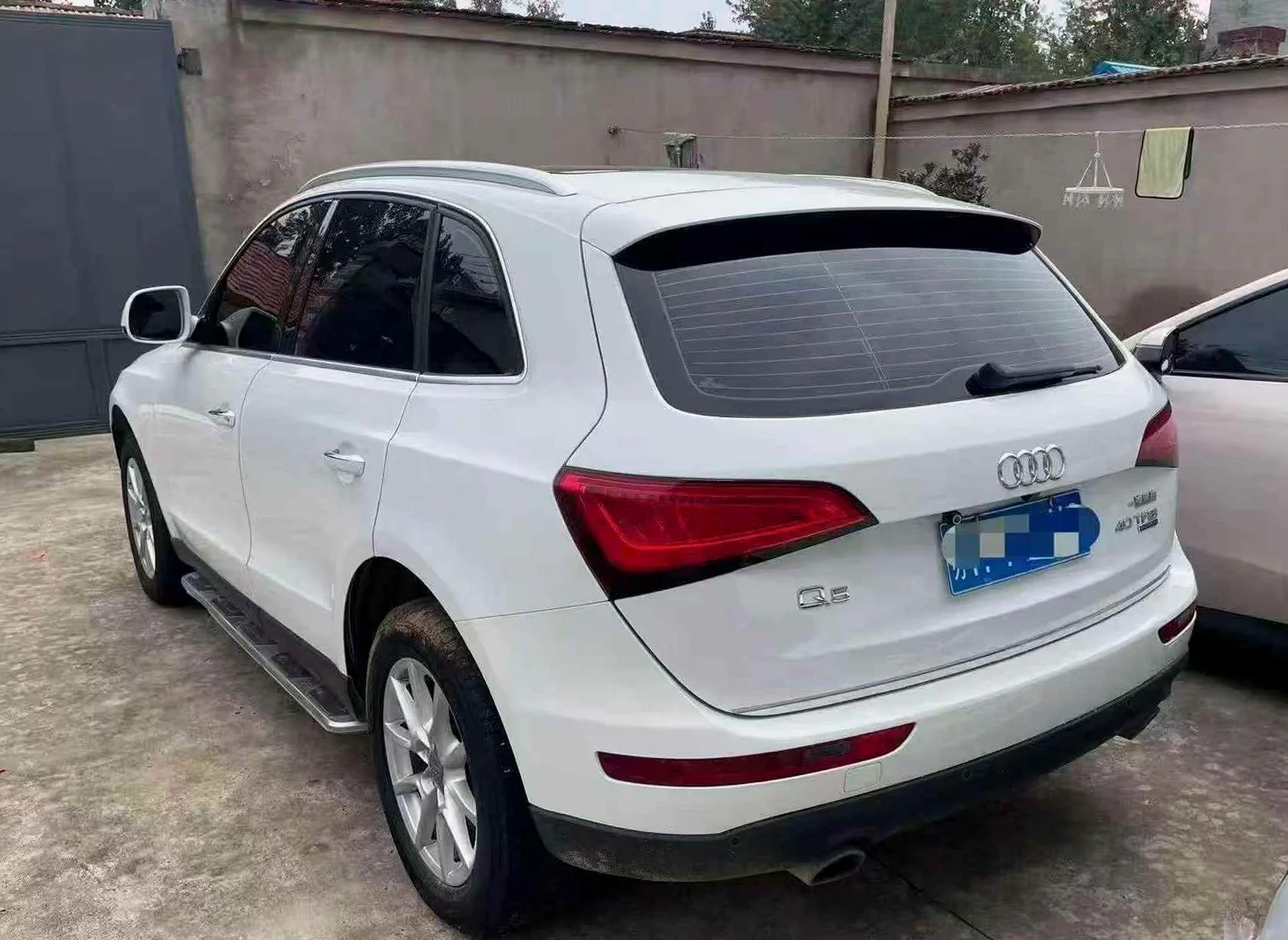 奥迪Q5 后面外观三