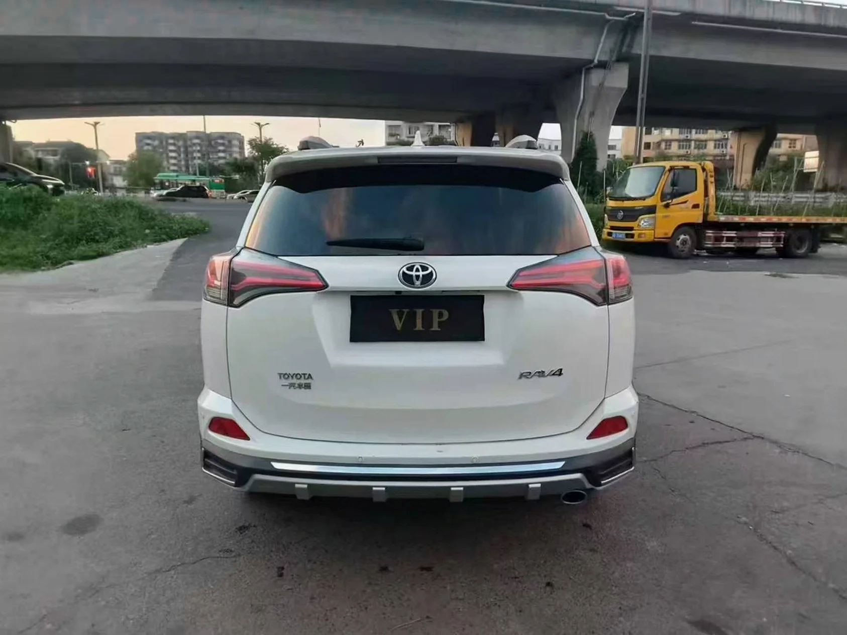 丰田RAV4荣放 后面外观二