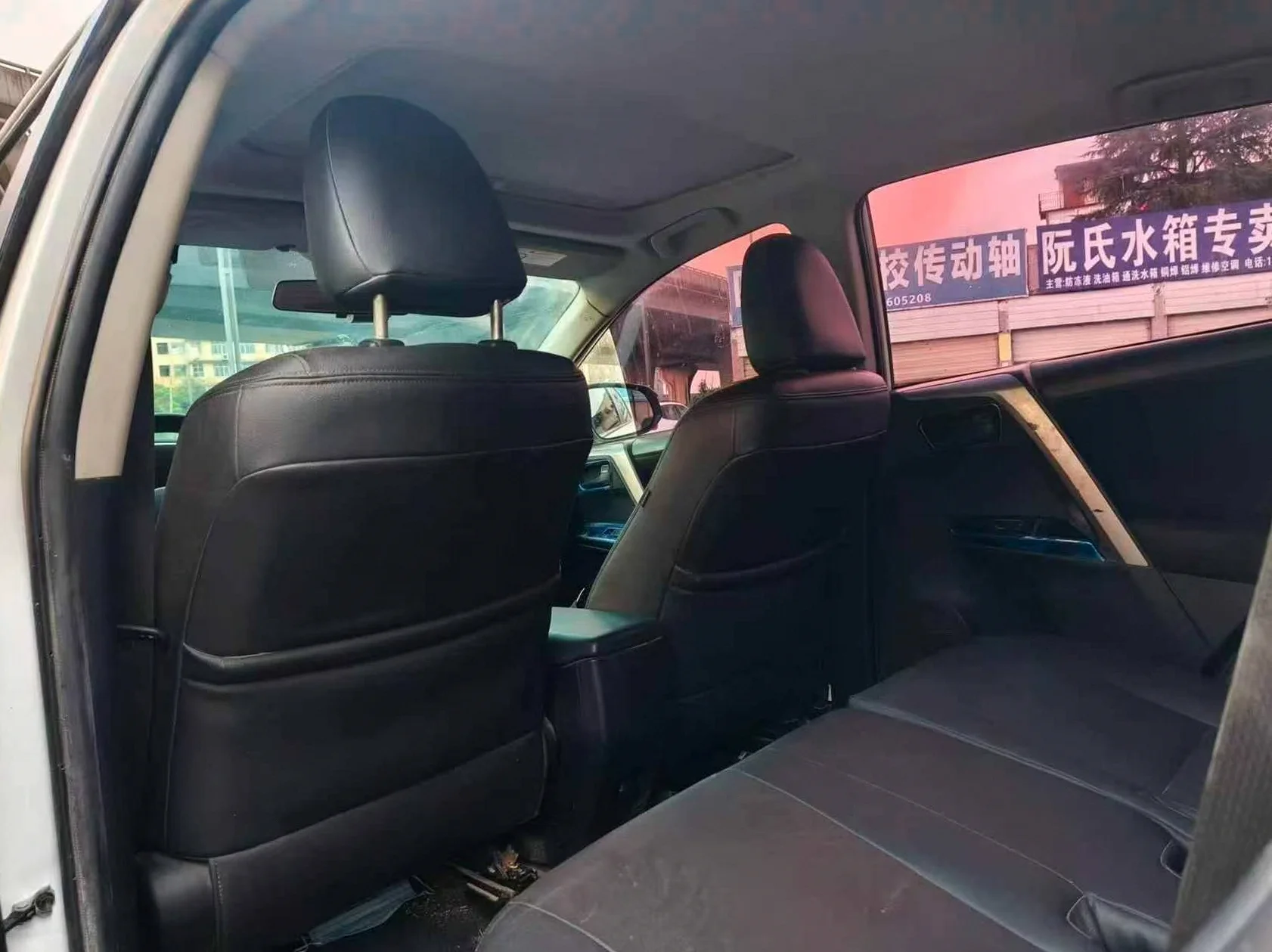 丰田RAV4荣放 驾驶室