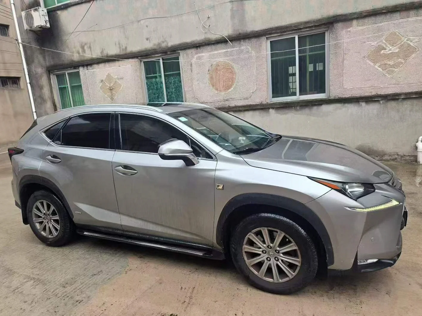 雷克萨斯NX 正面外观二