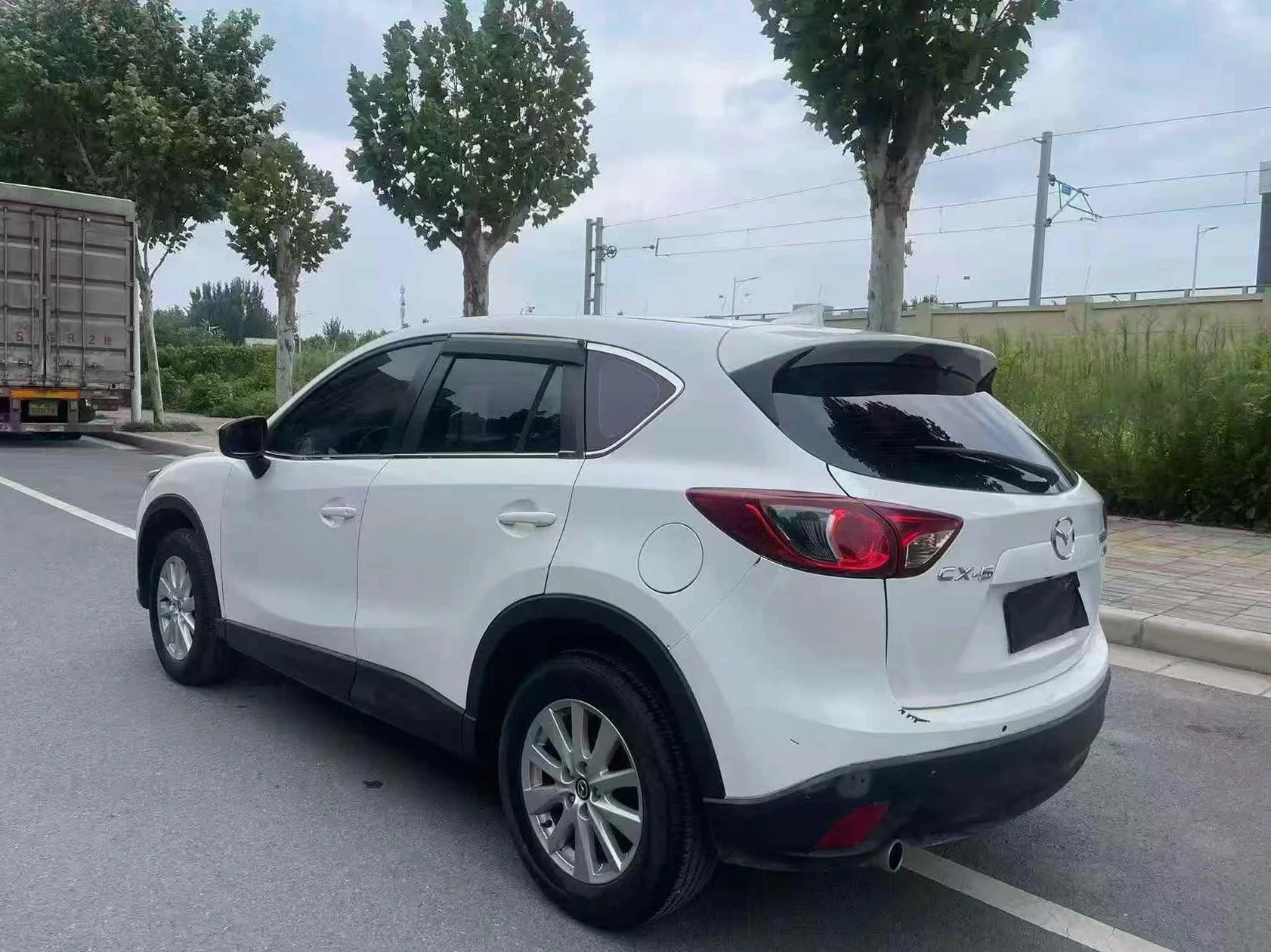 马自达CX-5 后面外观一