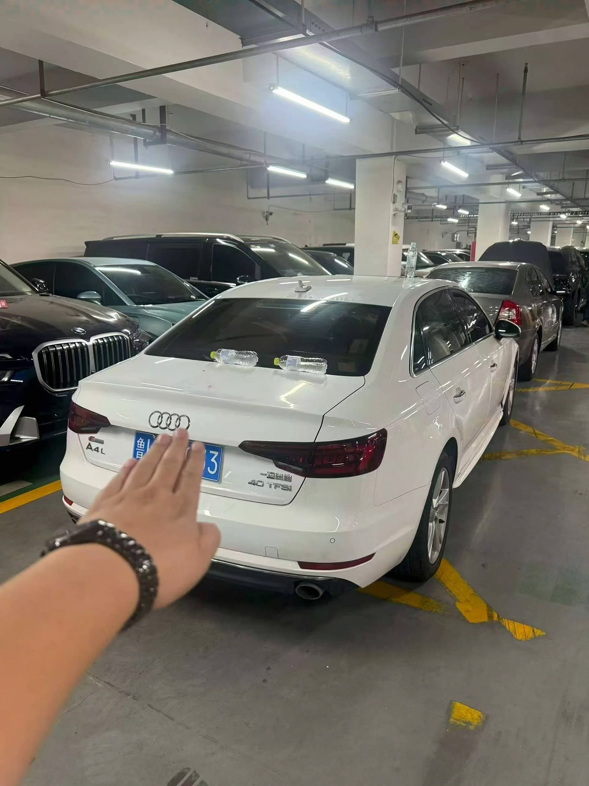 奥迪A4L 正面外观二
