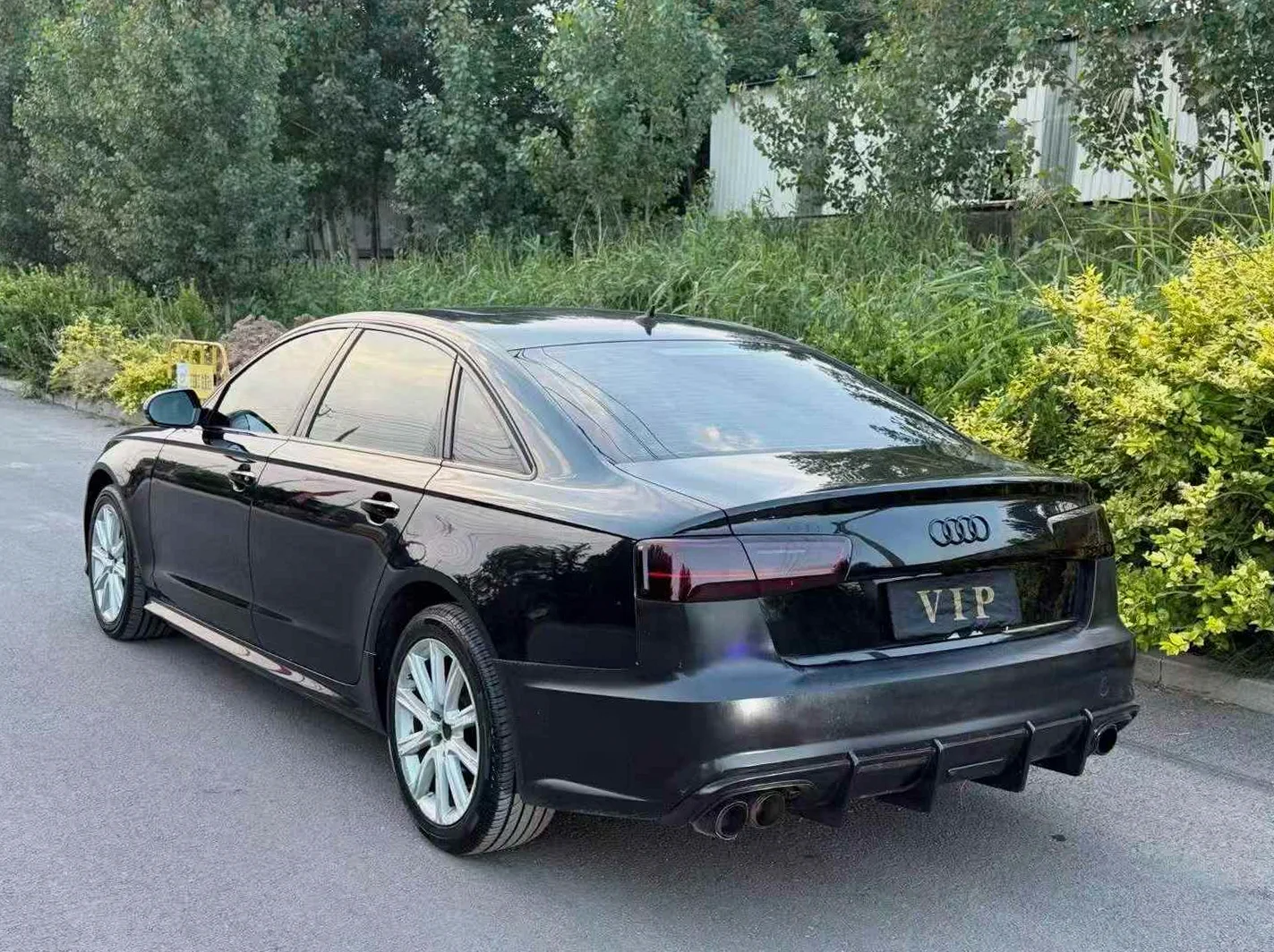 奥迪A6L 后面外观一