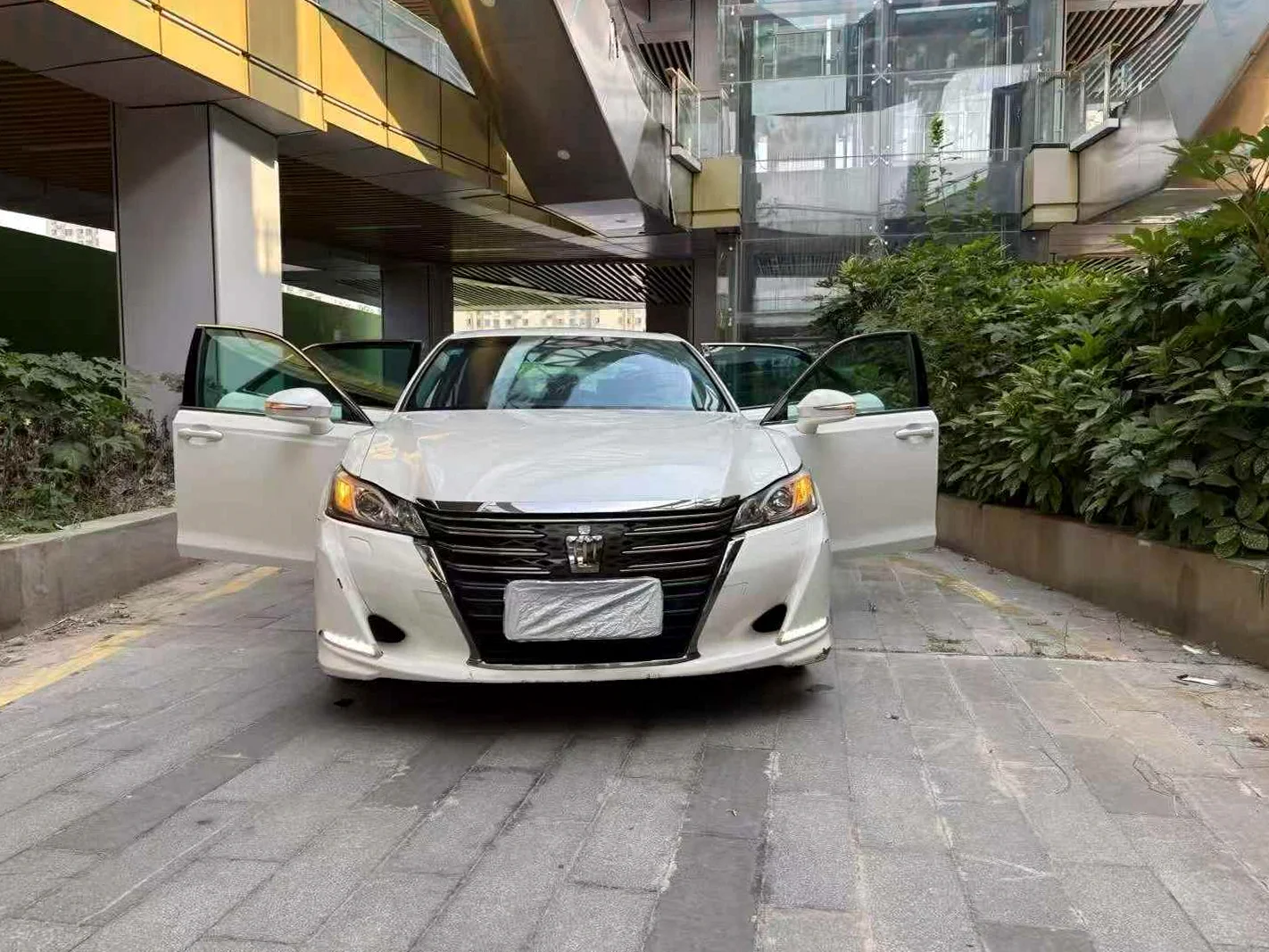 18年丰田皇冠2.0T