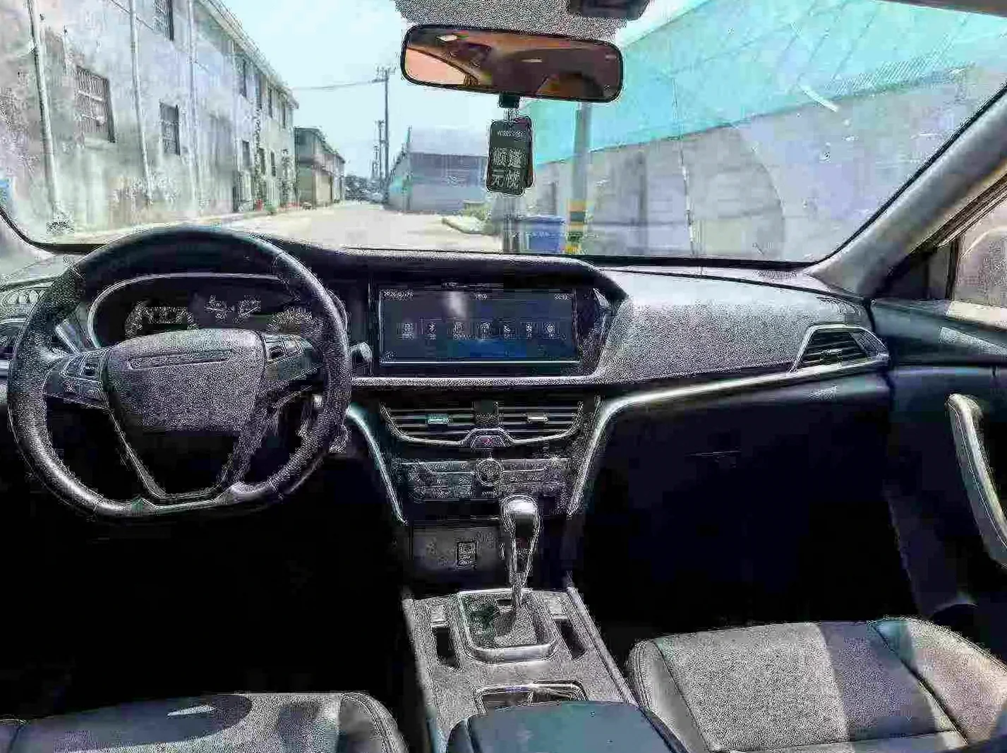 启辰T90 后面外观三