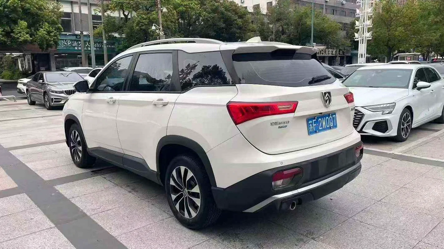 宝骏530 后面外观一