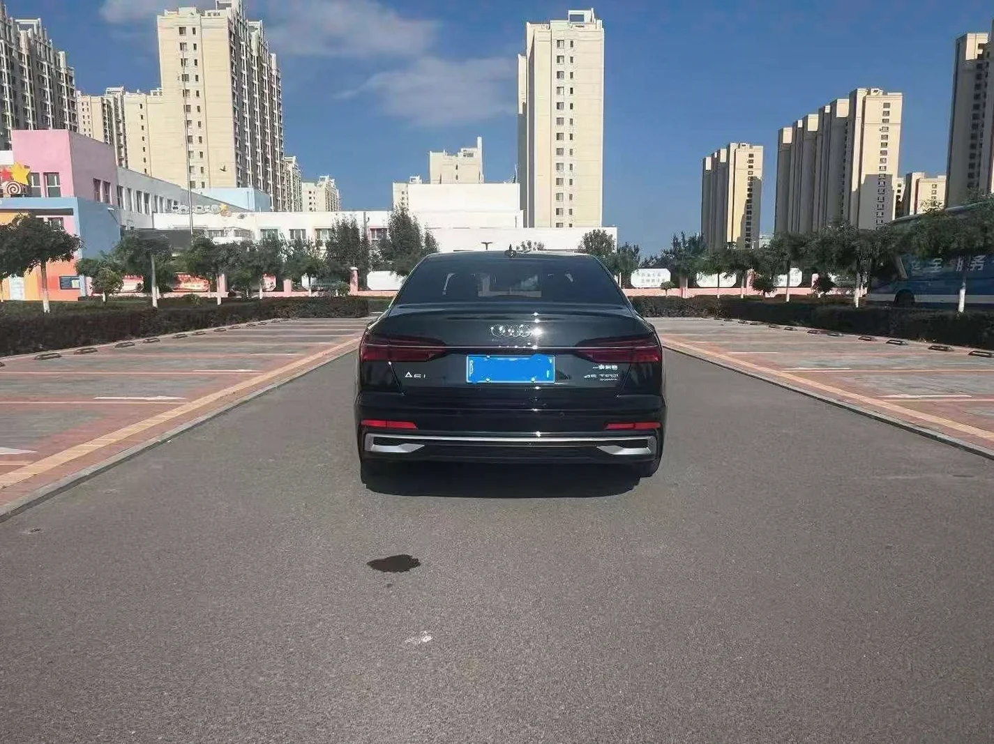 奥迪A6L 驾驶室