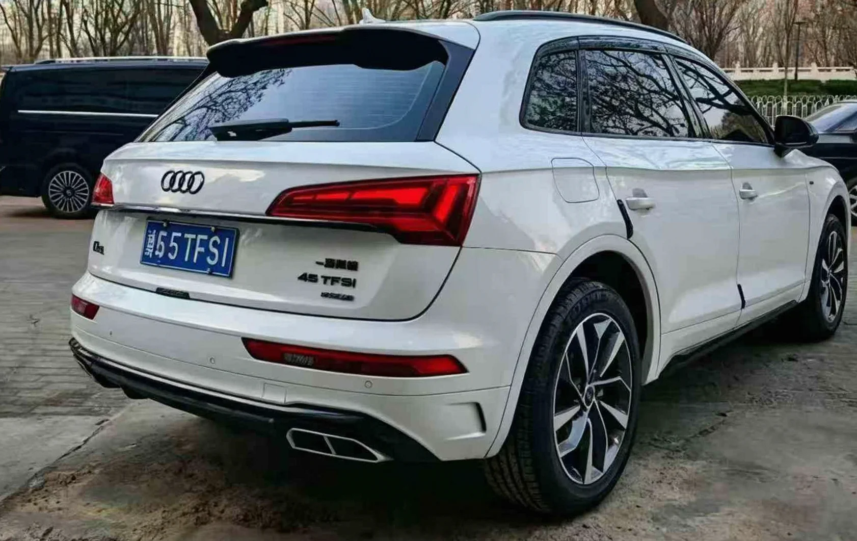23年奥迪Q5L Sportback豪华型