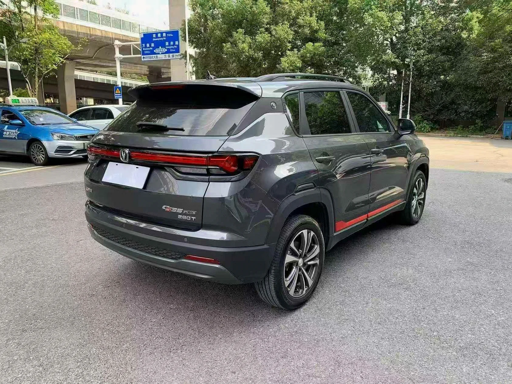长安汽车CS35 后面外观三