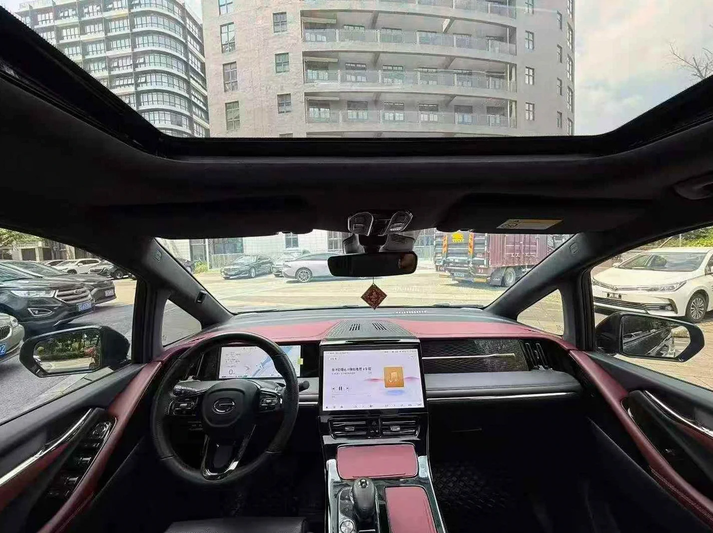 传祺M8 后面外观二