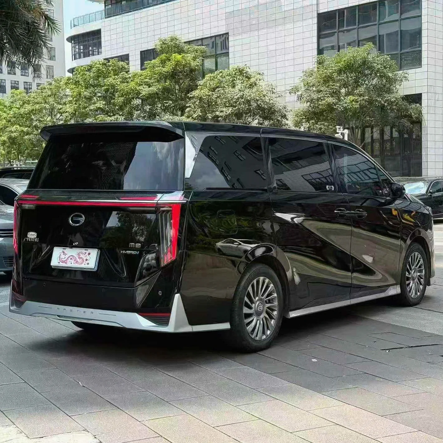 传祺M8 驾驶室
