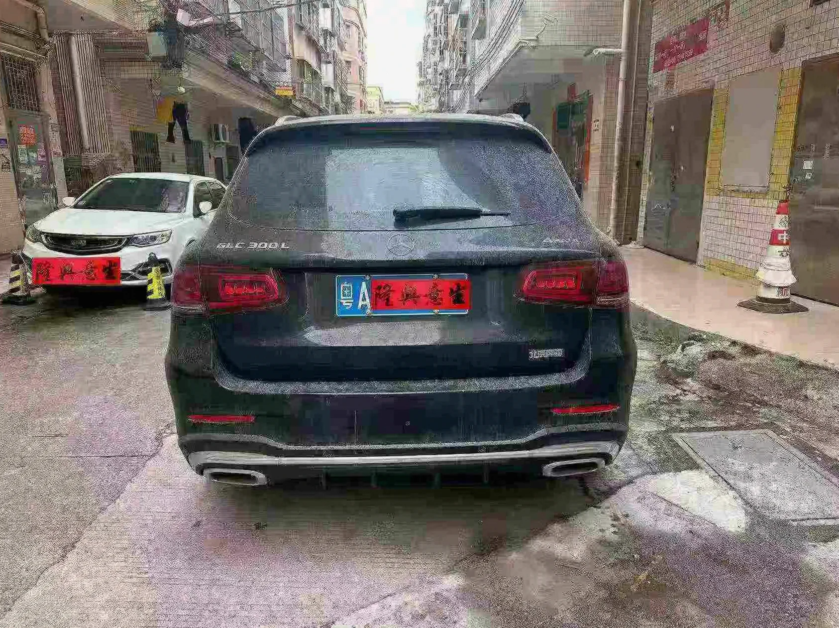 奔驰GLC 后面外观一