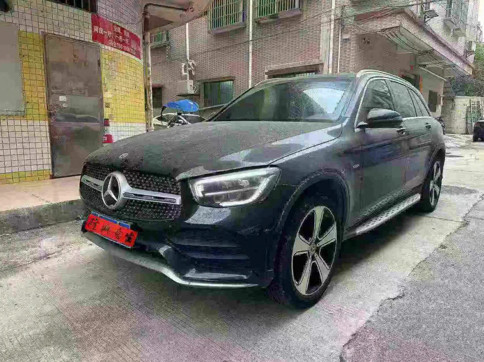 奔驰GLC 正面外观二
