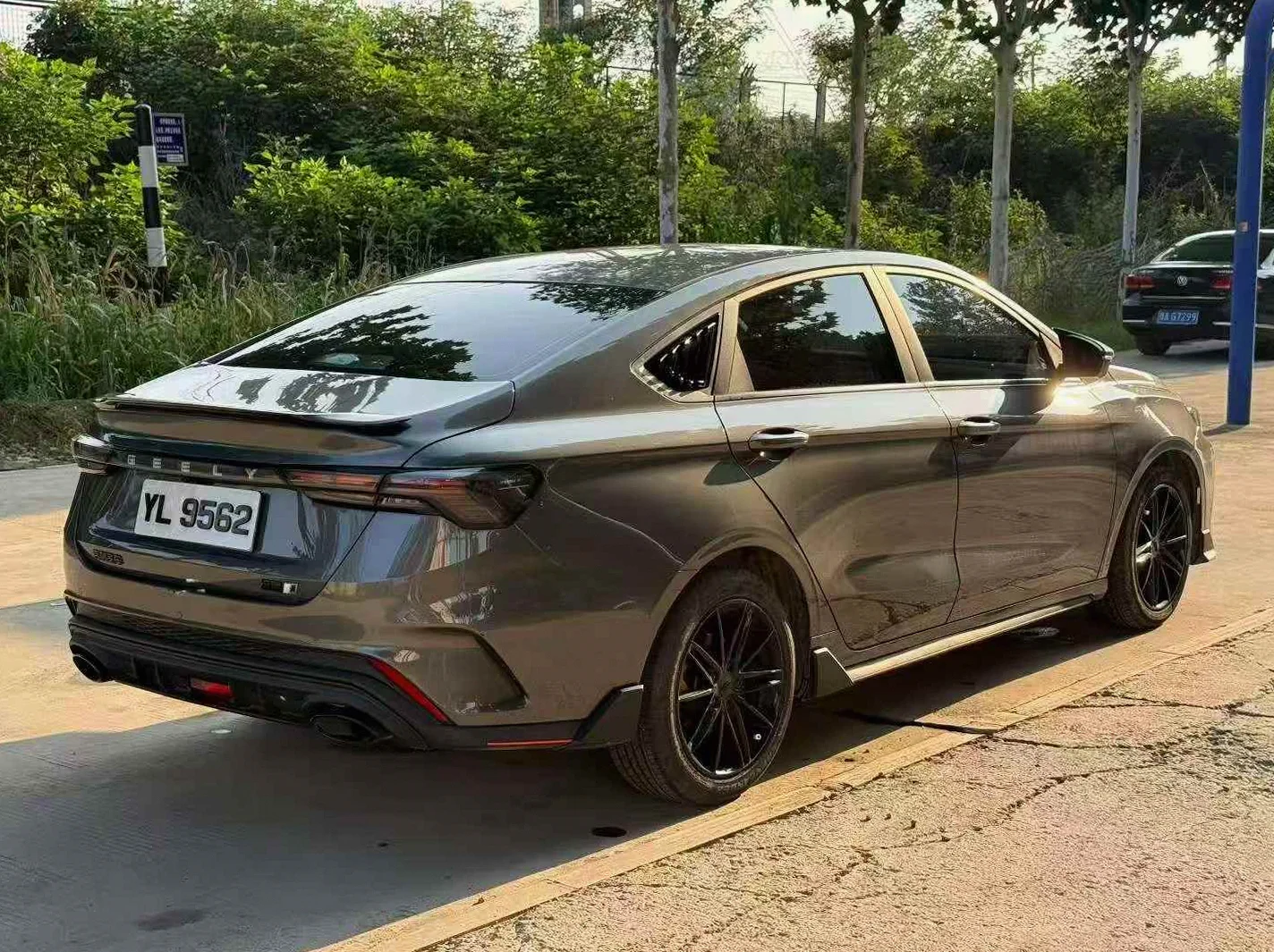 吉利缤瑞 后面外观三