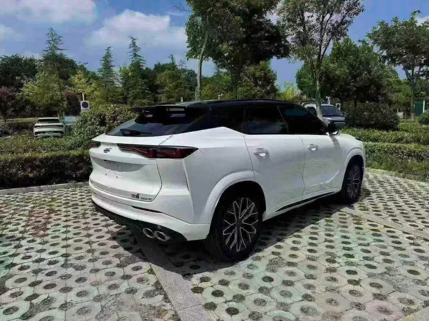 欧尚Z6 后面外观三