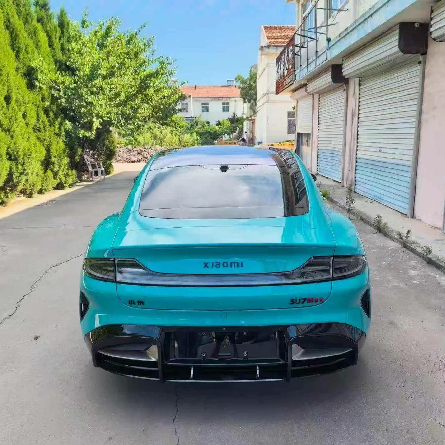 小米SU7 后面外观一