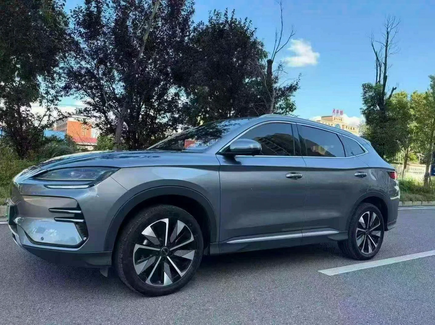 比亚迪宋PLUS 正面外观二
