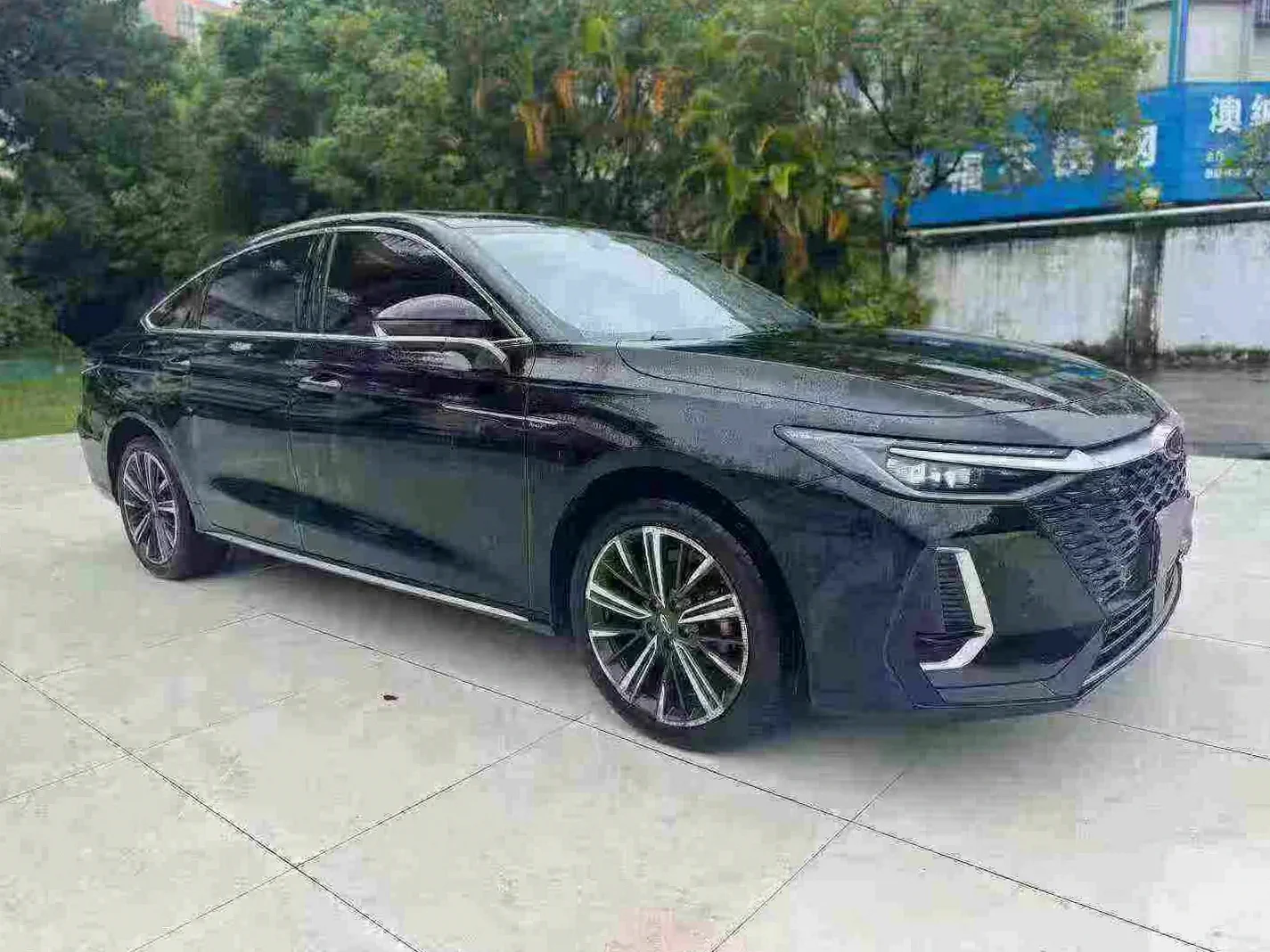 奇瑞艾瑞泽 正面外观二