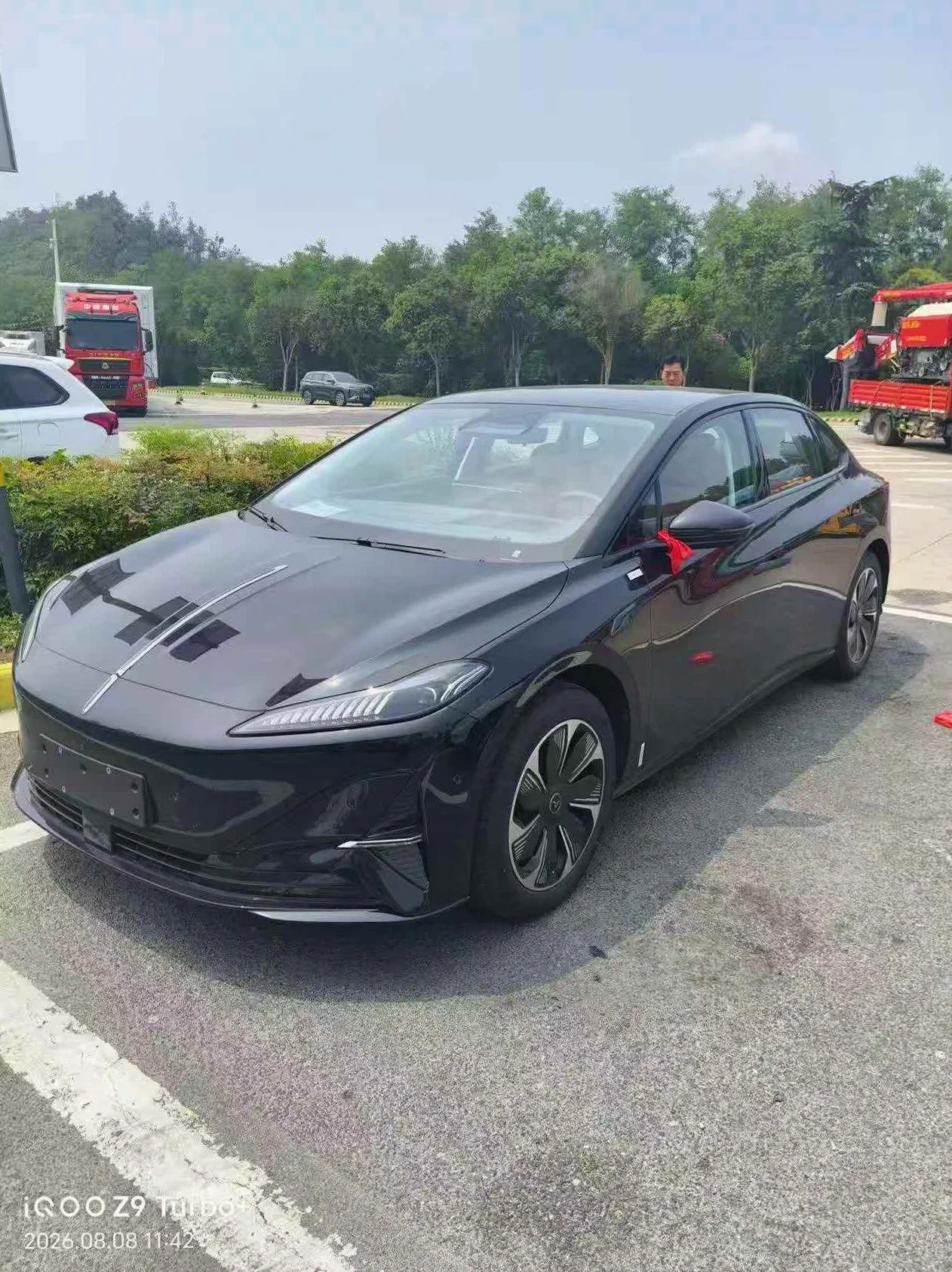 红旗天工 正面外观二