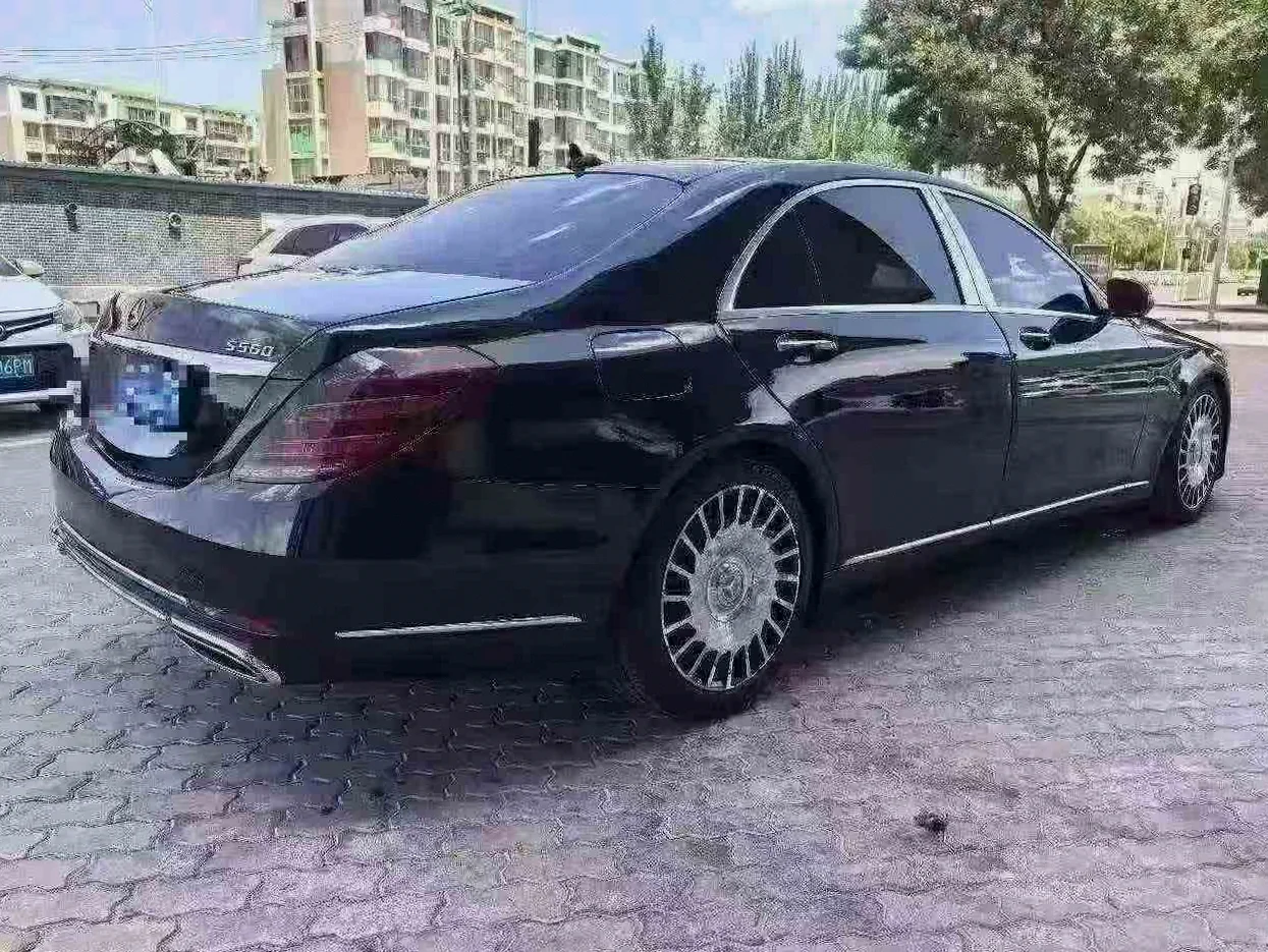 奔驰S级 驾驶室