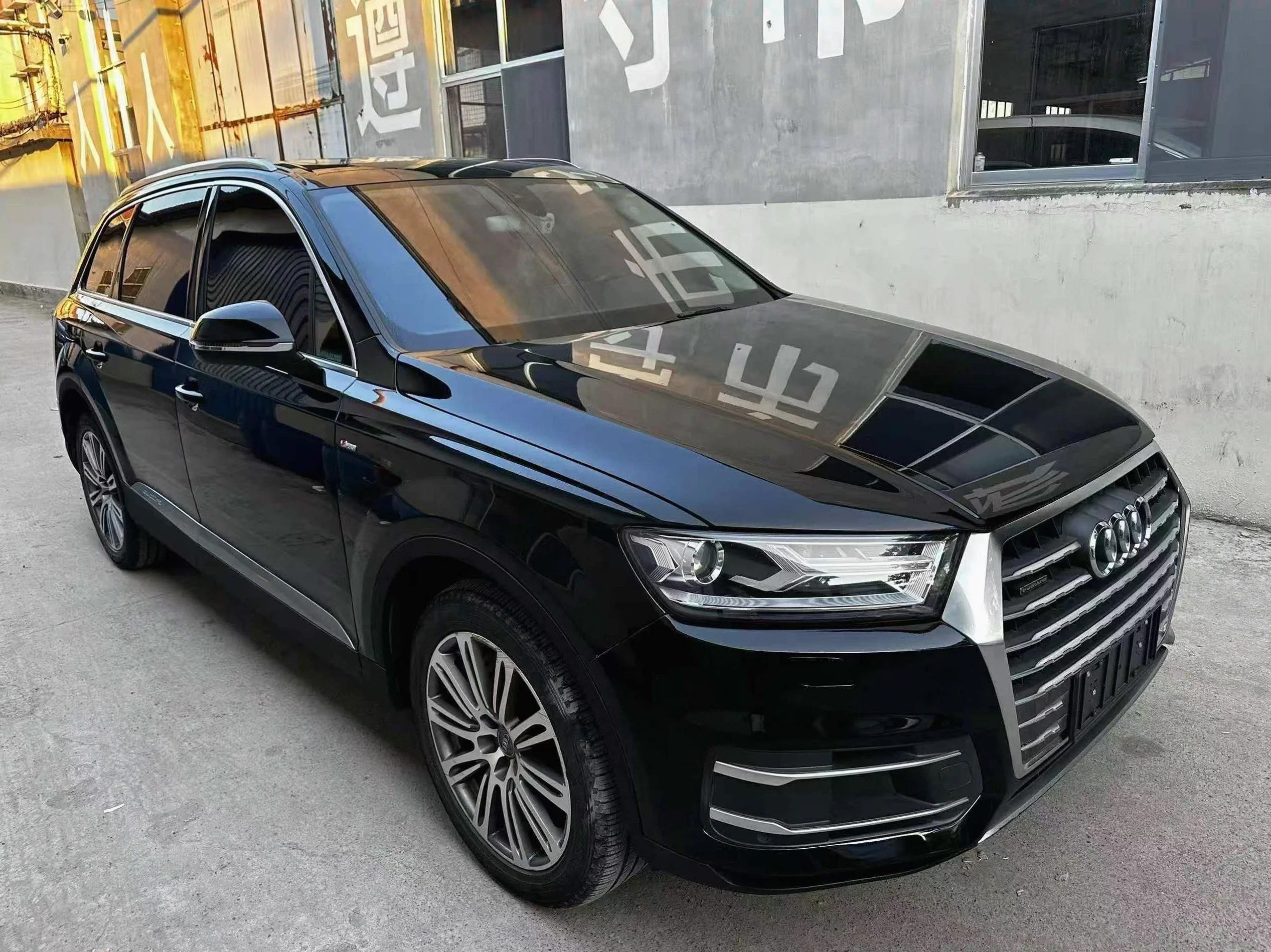 16年奥迪Q7 3.0T顶配