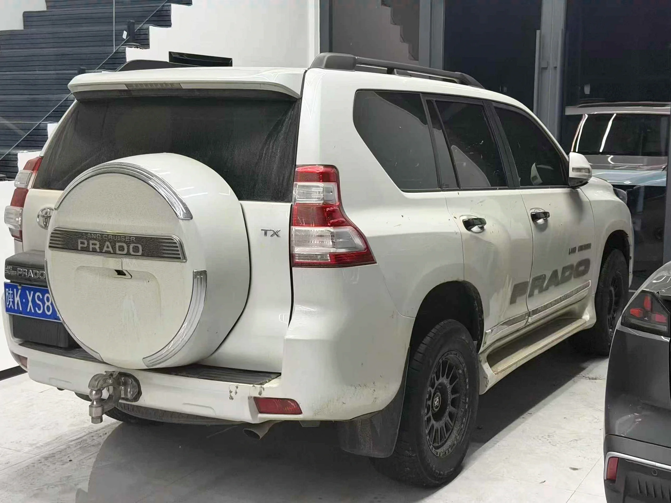 丰田普拉多 后面外观二