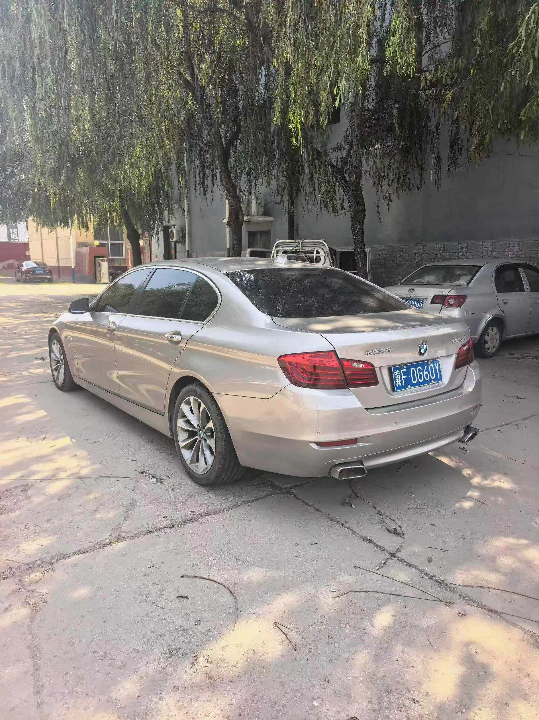 宝马5系 后面外观三