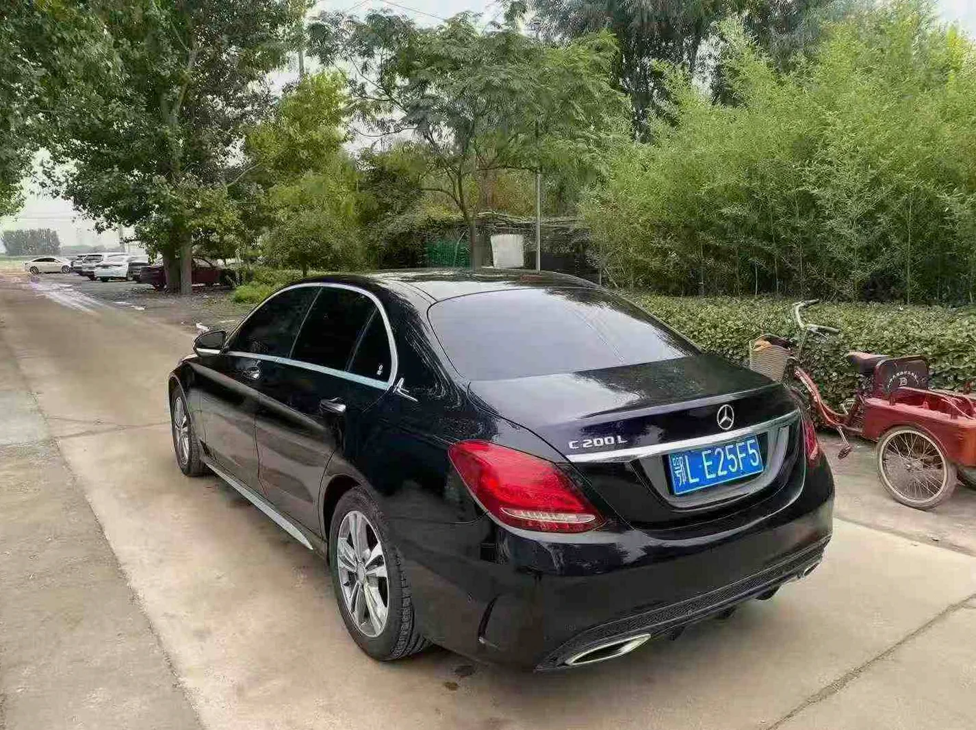 奔驰C 驾驶室