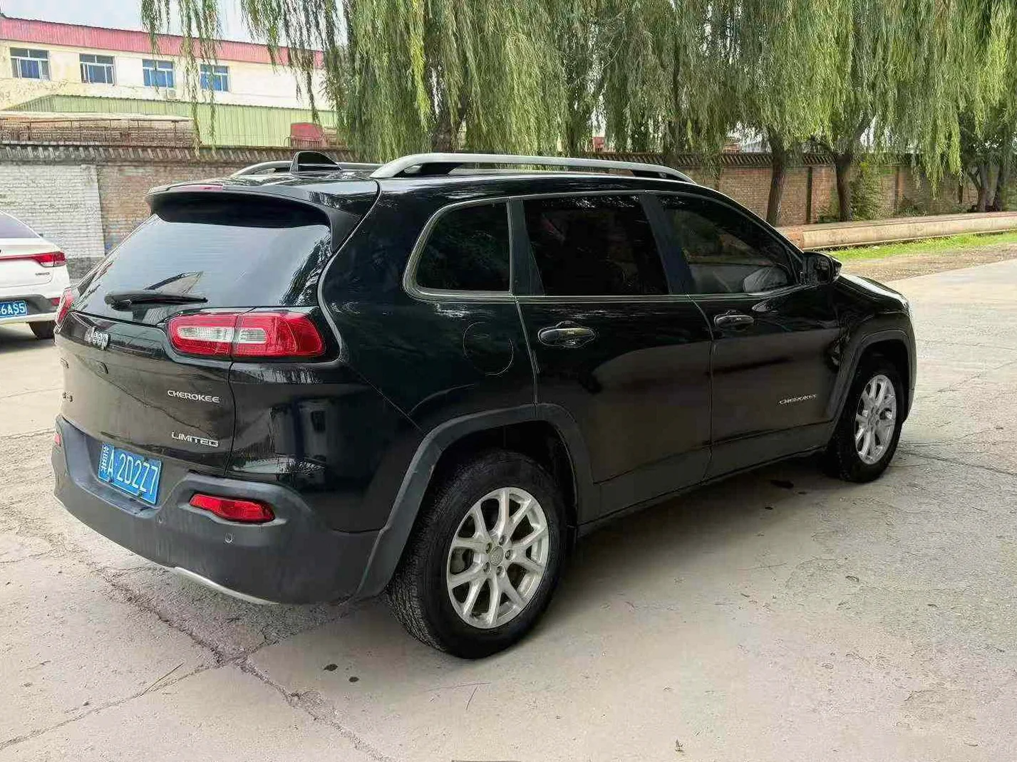 Jeep自由光 后面外观三