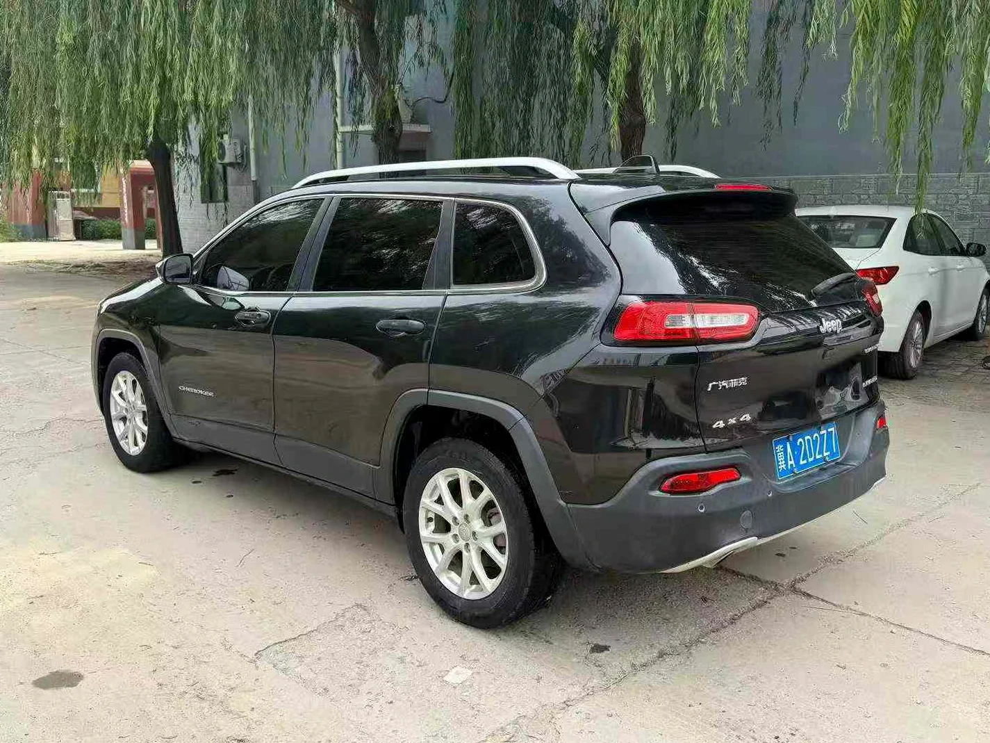 Jeep自由光 后面外观二