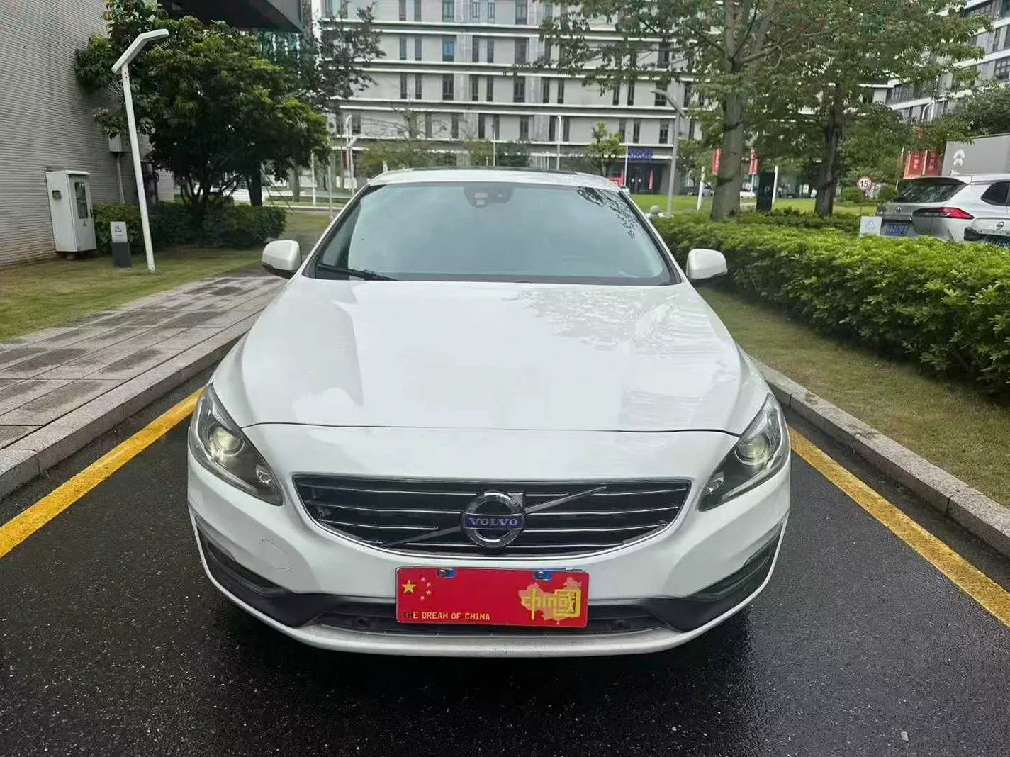 准17年沃尔沃S60L 2.0T自动天窗